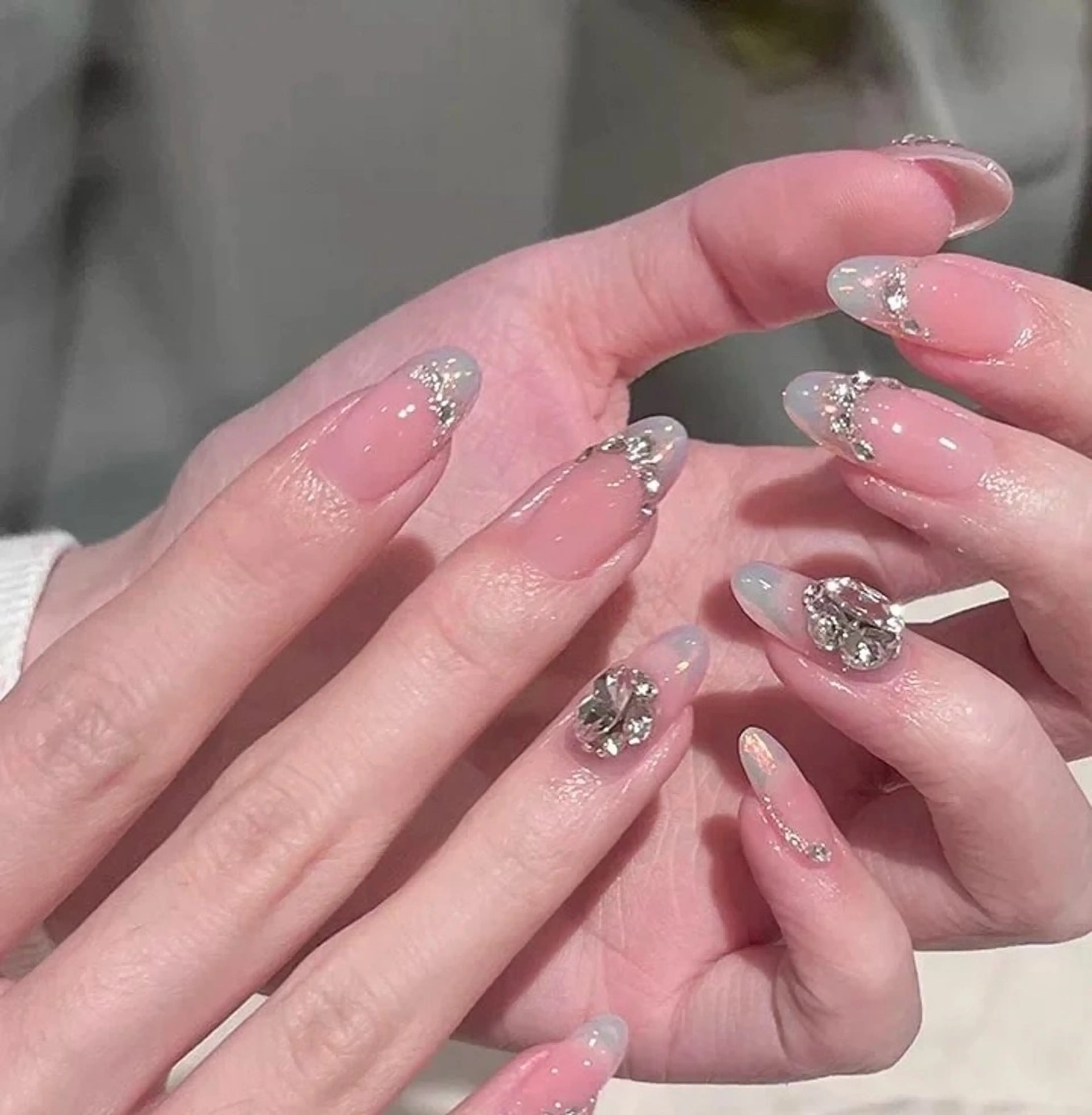 ネイル 高木 維麗絲のネイルデザイン