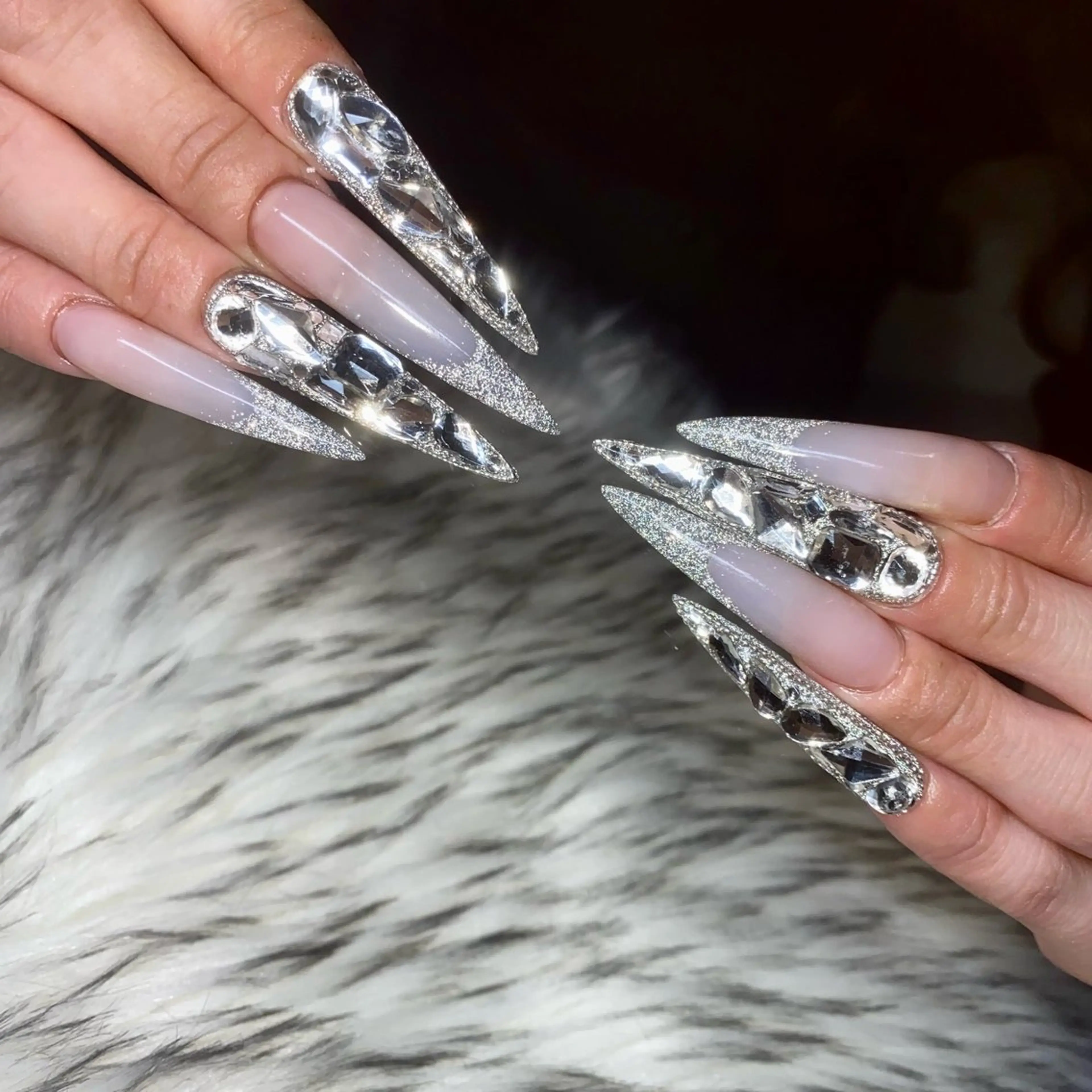 ネイル la vie Luire所属・la vie Luire アスカのネイルデザイン