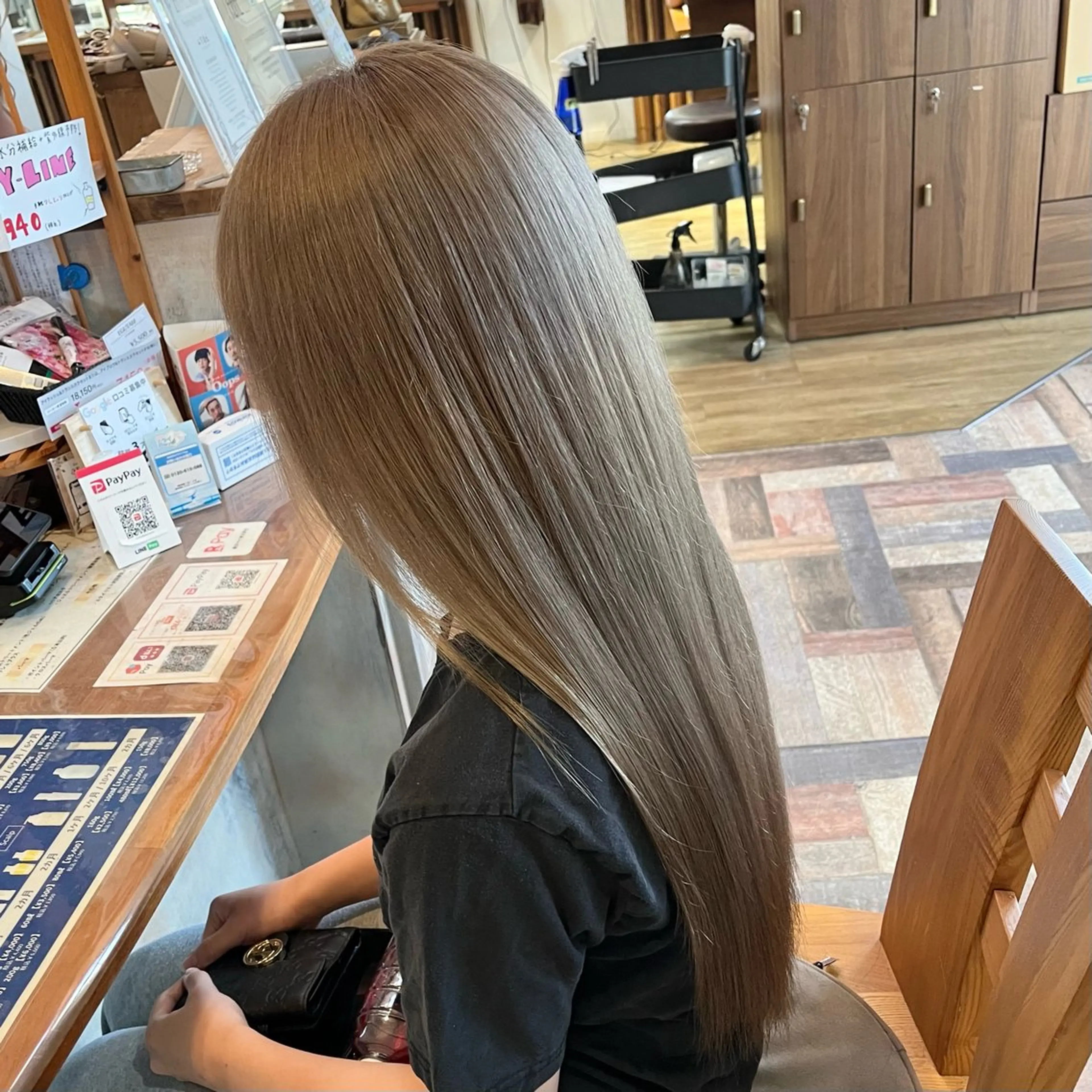 カラー ベージュカラー ブリーチ ダブルカラー グレージュ ヘアカラー MOMOKA /　Lapis大名店のヘアスタイル