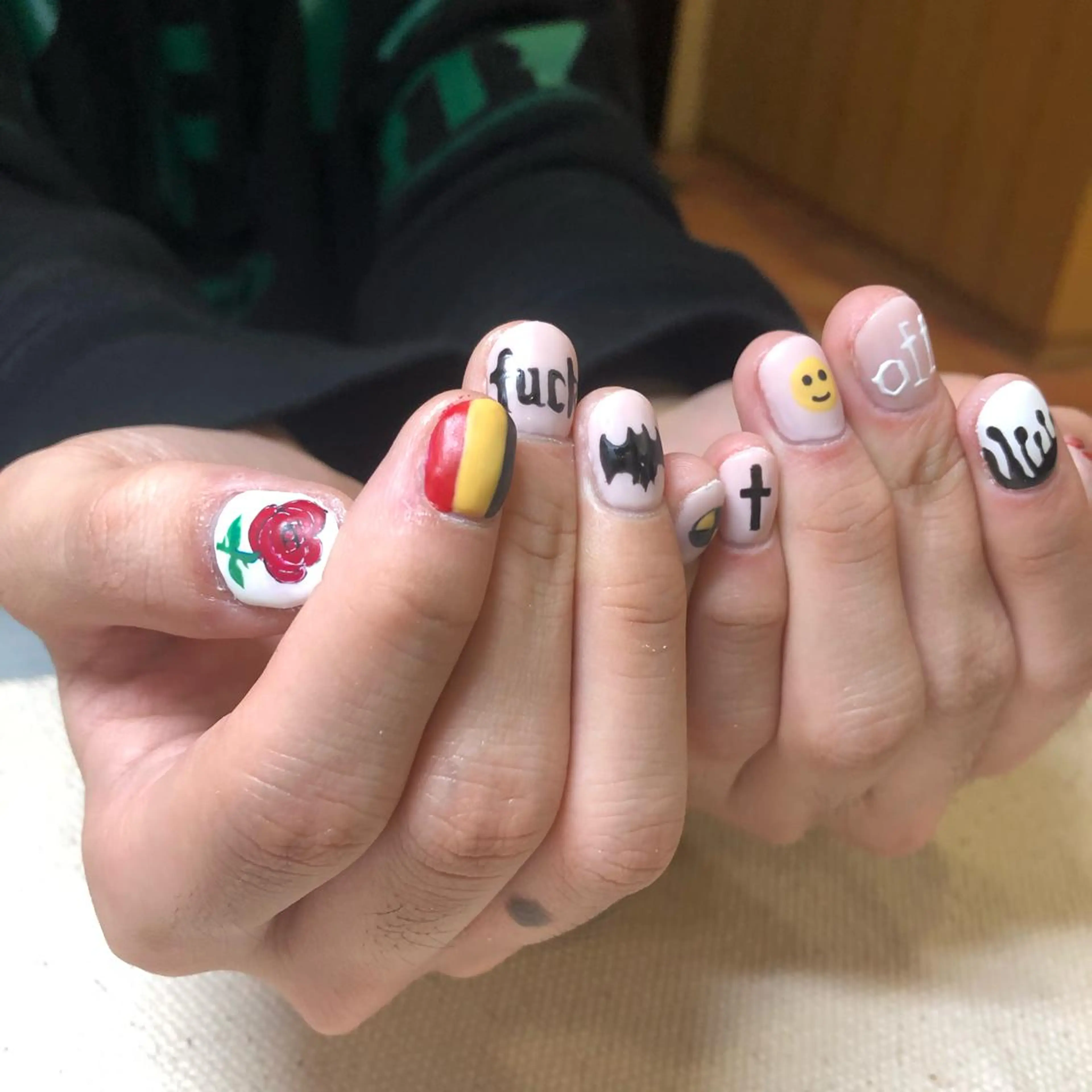 ネイル arm in arm ︎✿Yamamotoのマツエク・マツパデザイン