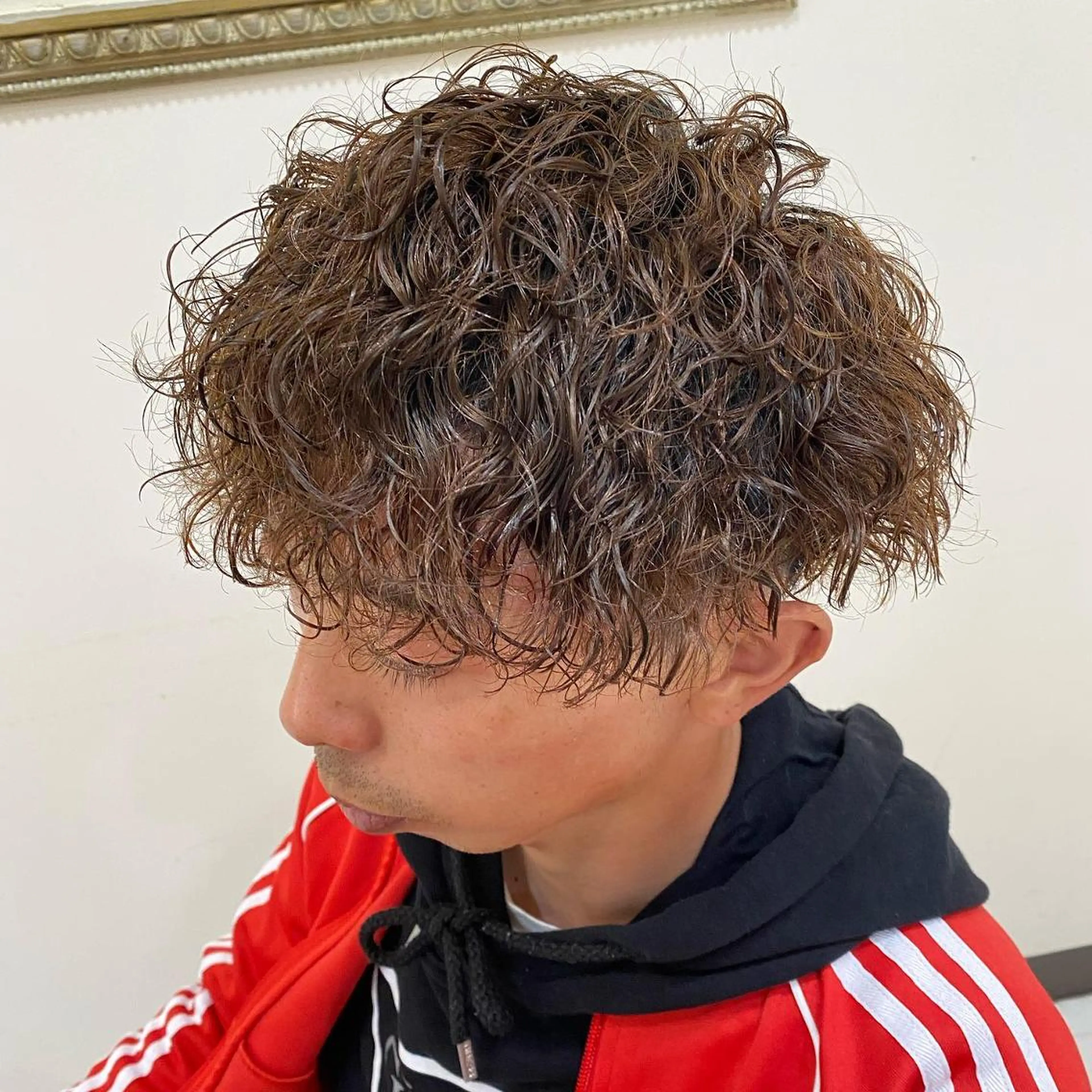 パーマ メンズ フェードカット メンズパーマ プードルパーマ メンズツイストパーマ ツイストスパイラルパーマ 年間2000名担当◎ パーマ職人/仲原佑樹のヘアスタイル