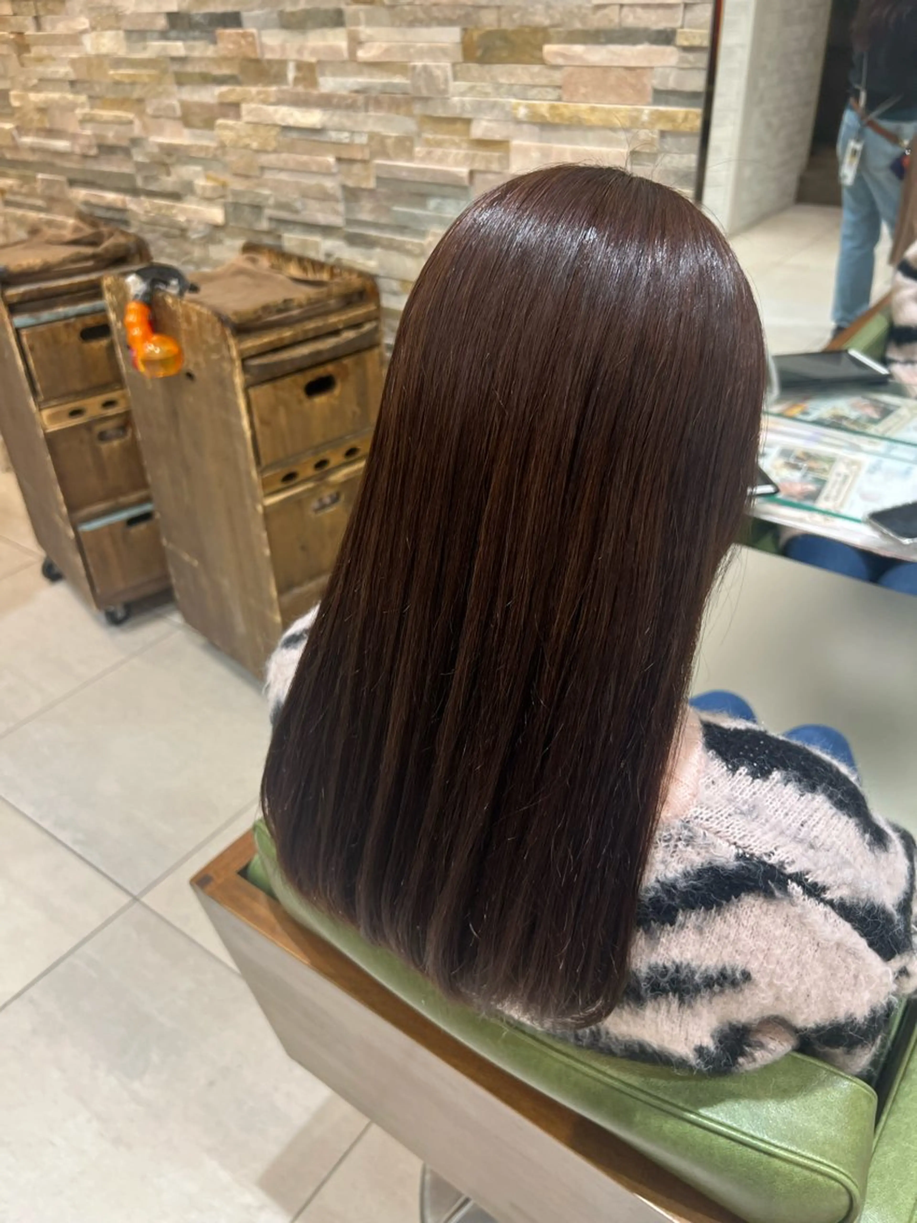 カラー アッシュ アッシュブラウン ブラウンカラー ヘアカラー 山口 愛紗花のヘアスタイル