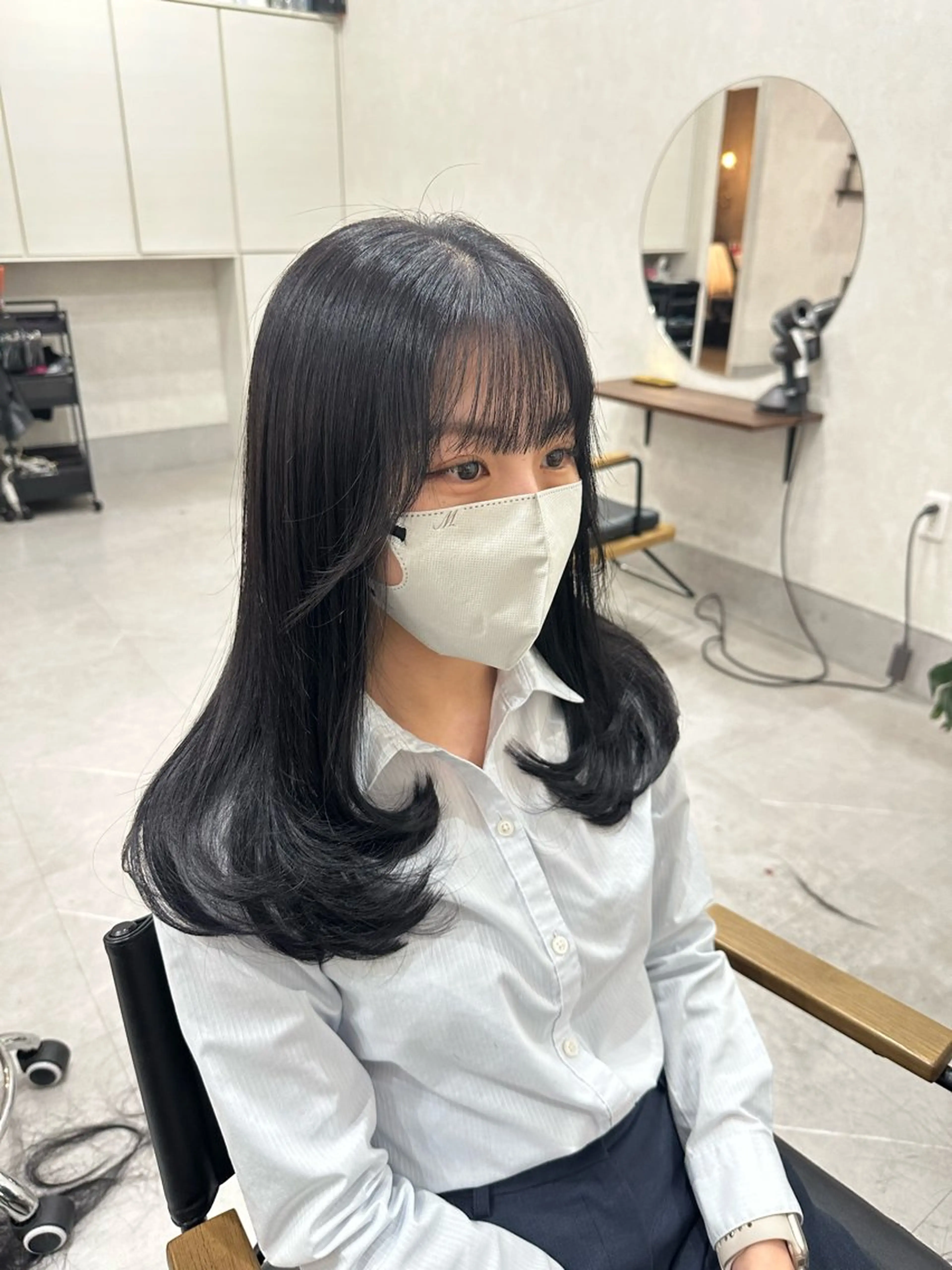 ミディアム レイヤーカット stark 🫧田中 小春のヘアスタイル