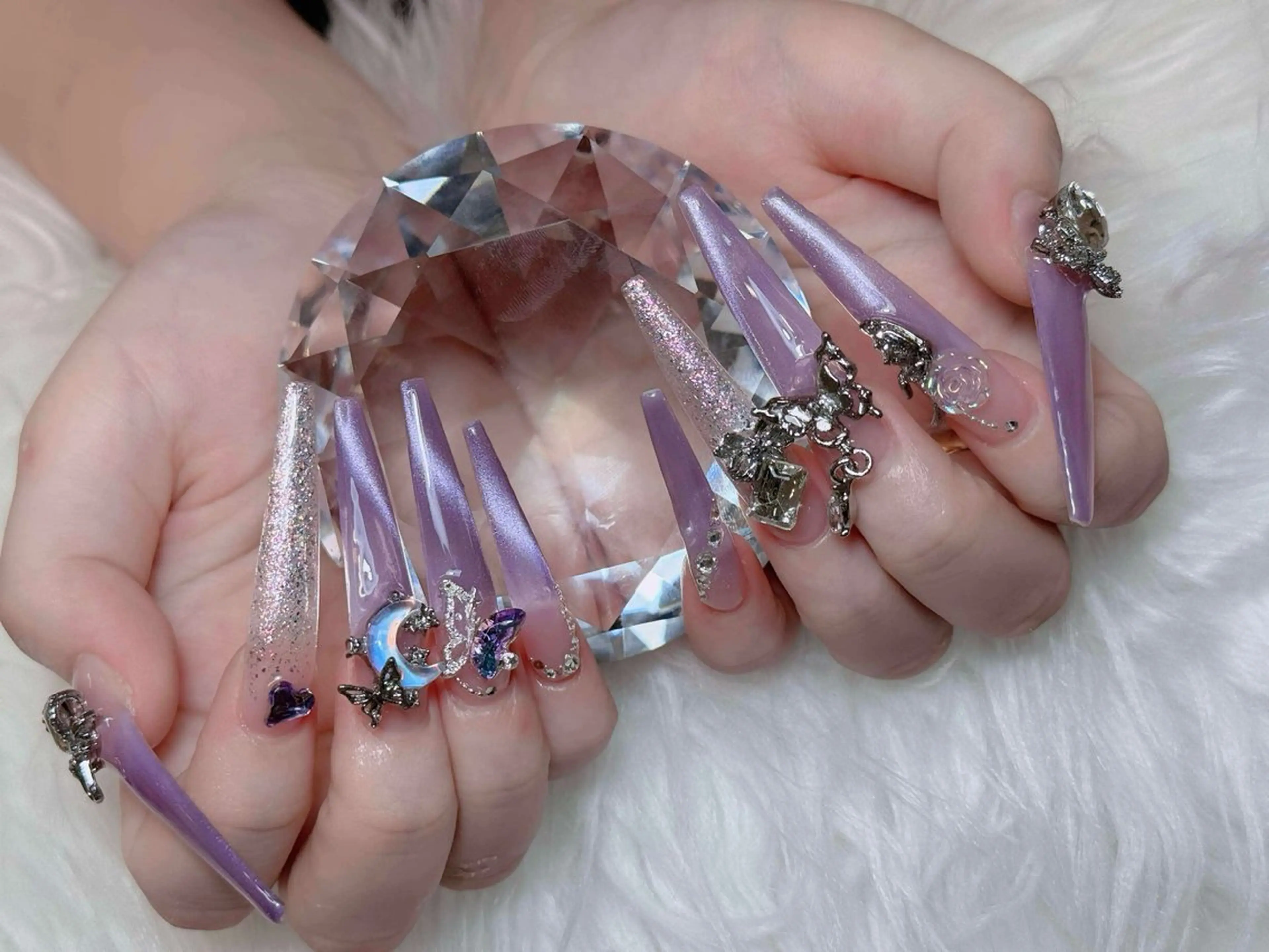 ネイル オーロラネイル チークネイル フットネイル フレンチネイル ハロウィン ハンドネイル Lumi Nail 新大久保3‘のネイルデザイン