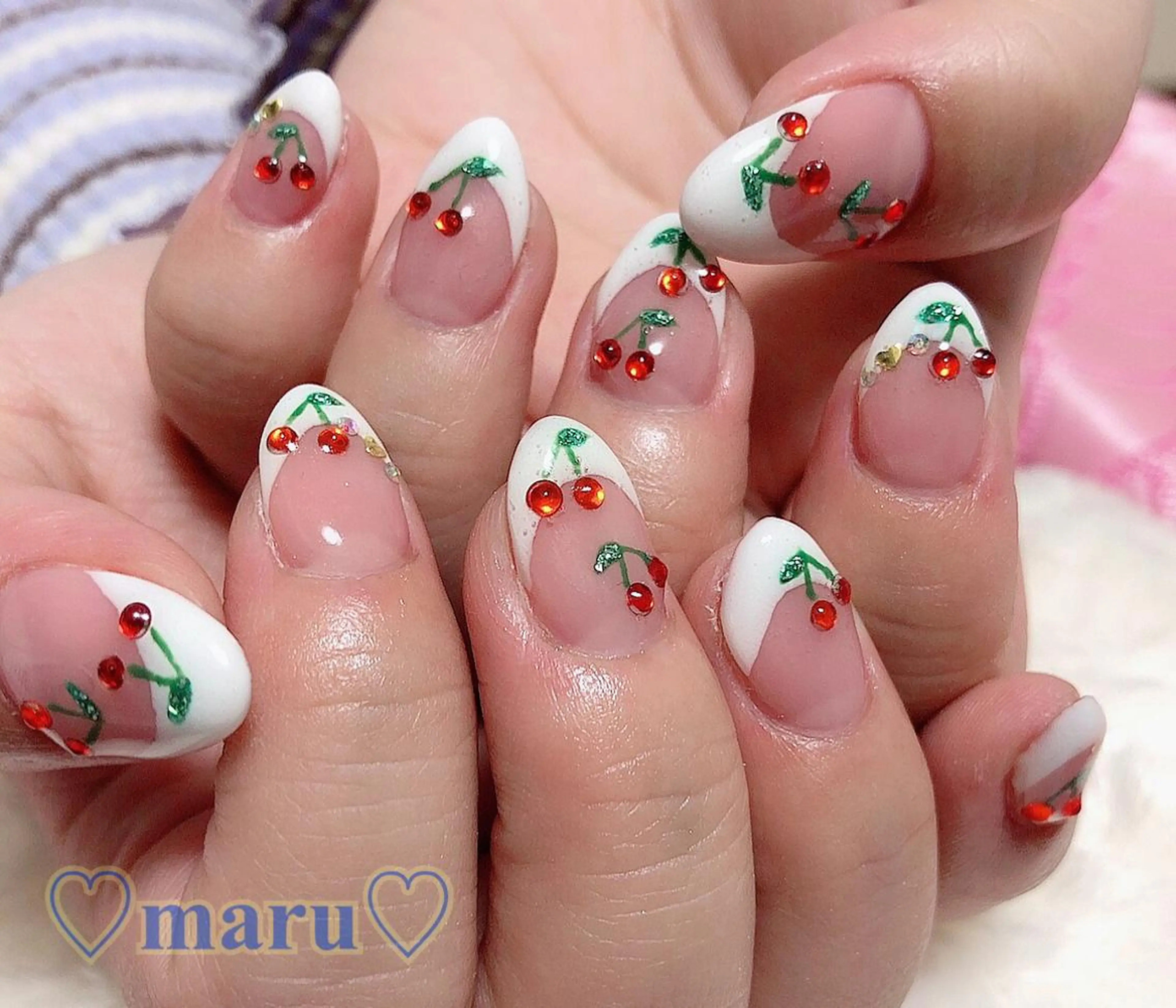 ネイル ハンドネイル フットネイル まるみ ♡のネイルデザイン