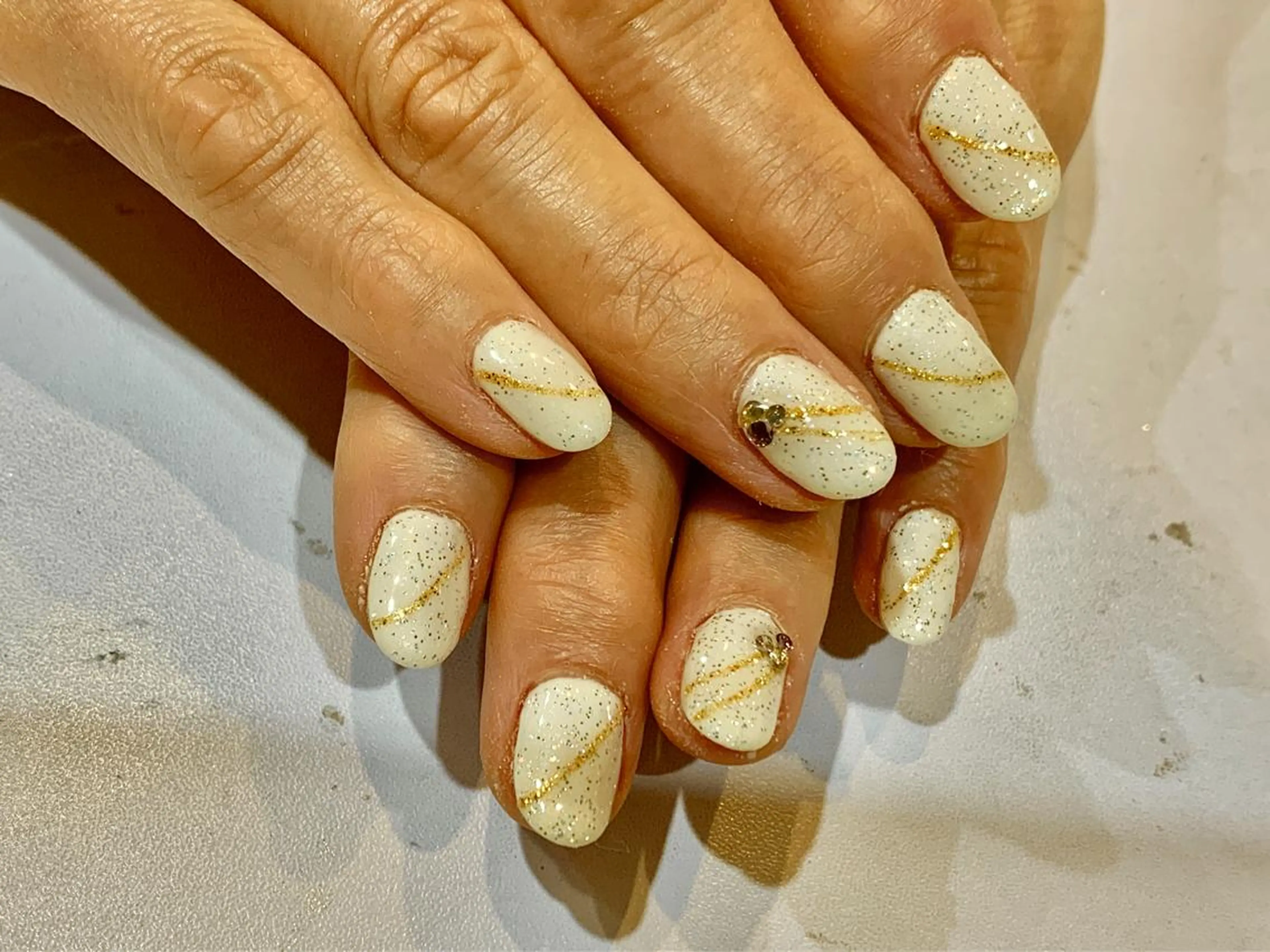 ネイル ハンドネイル O. YUMIKOのネイルデザイン