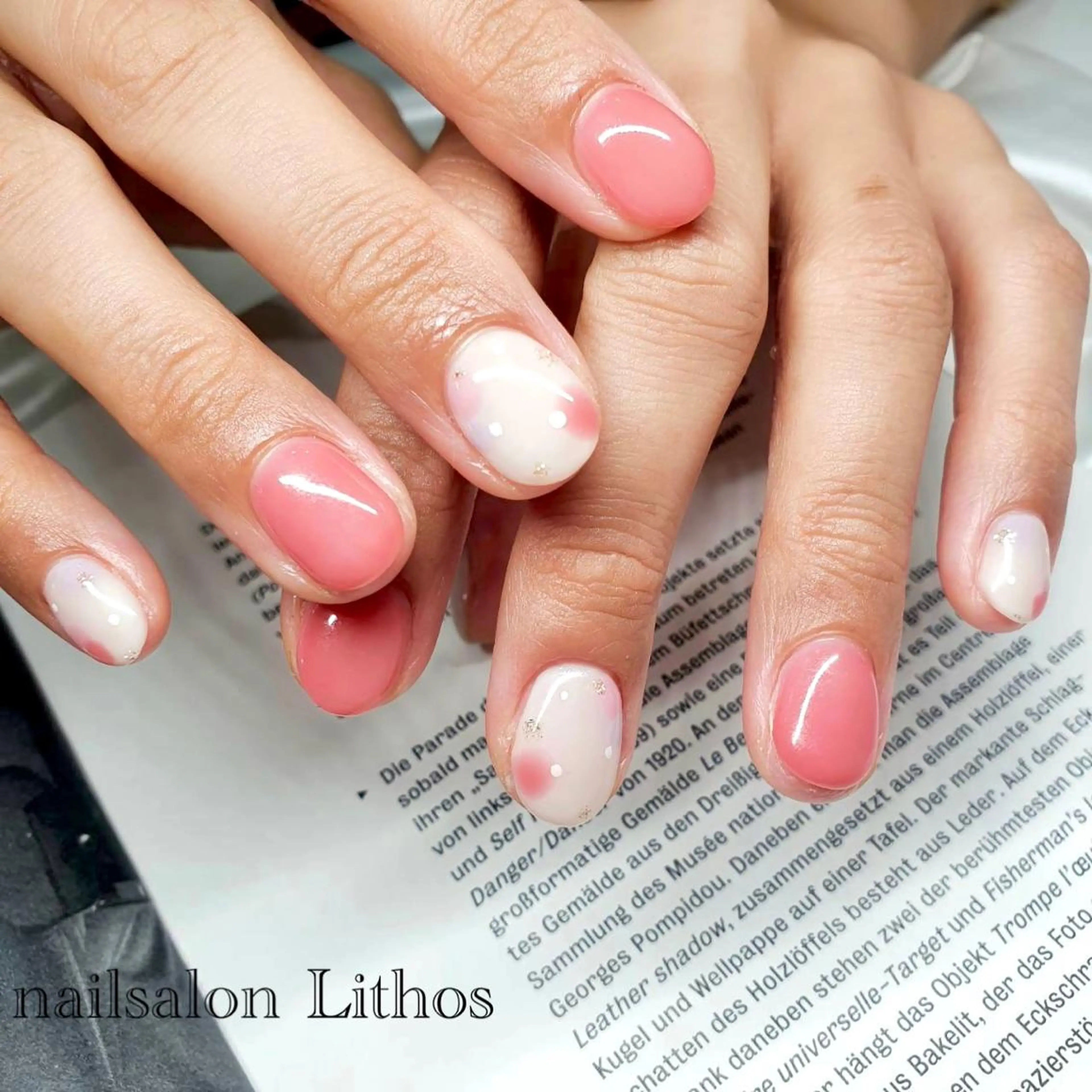 ネイル アートネイル フットネイル ジェルネイル ガーリー 氷ネイル・うるうるネイル ハンドネイル nailsalon Lithos所属・nailsalon Recontreのネイルデザイン