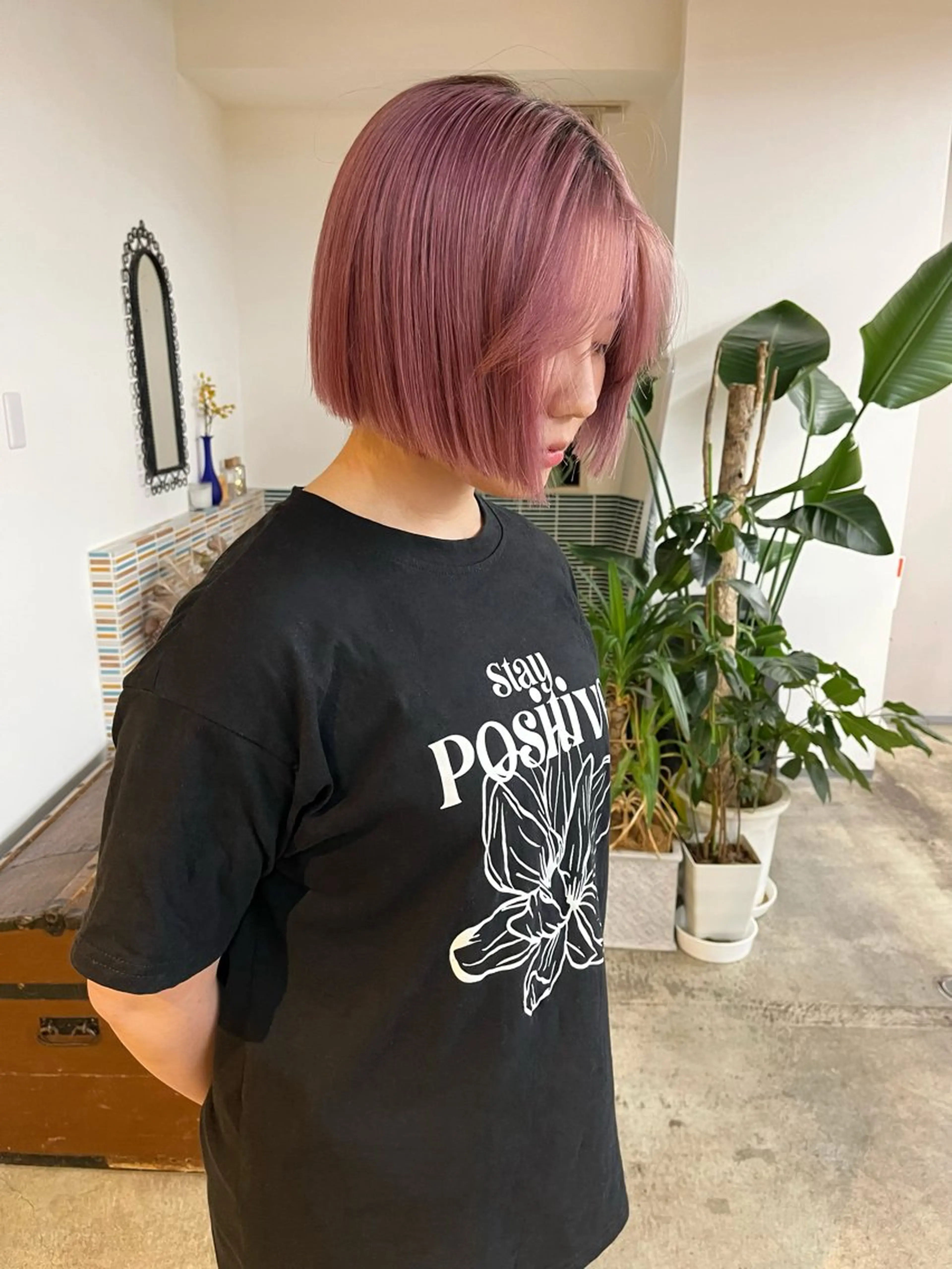 ミディアム カラー ベージュカラー ブリーチ ピンクカラー ピンクベージュ カット ヘアカラー トリートメント 🩷ハイトーン透明感 レイヤー🩷ユリカのヘアスタイル