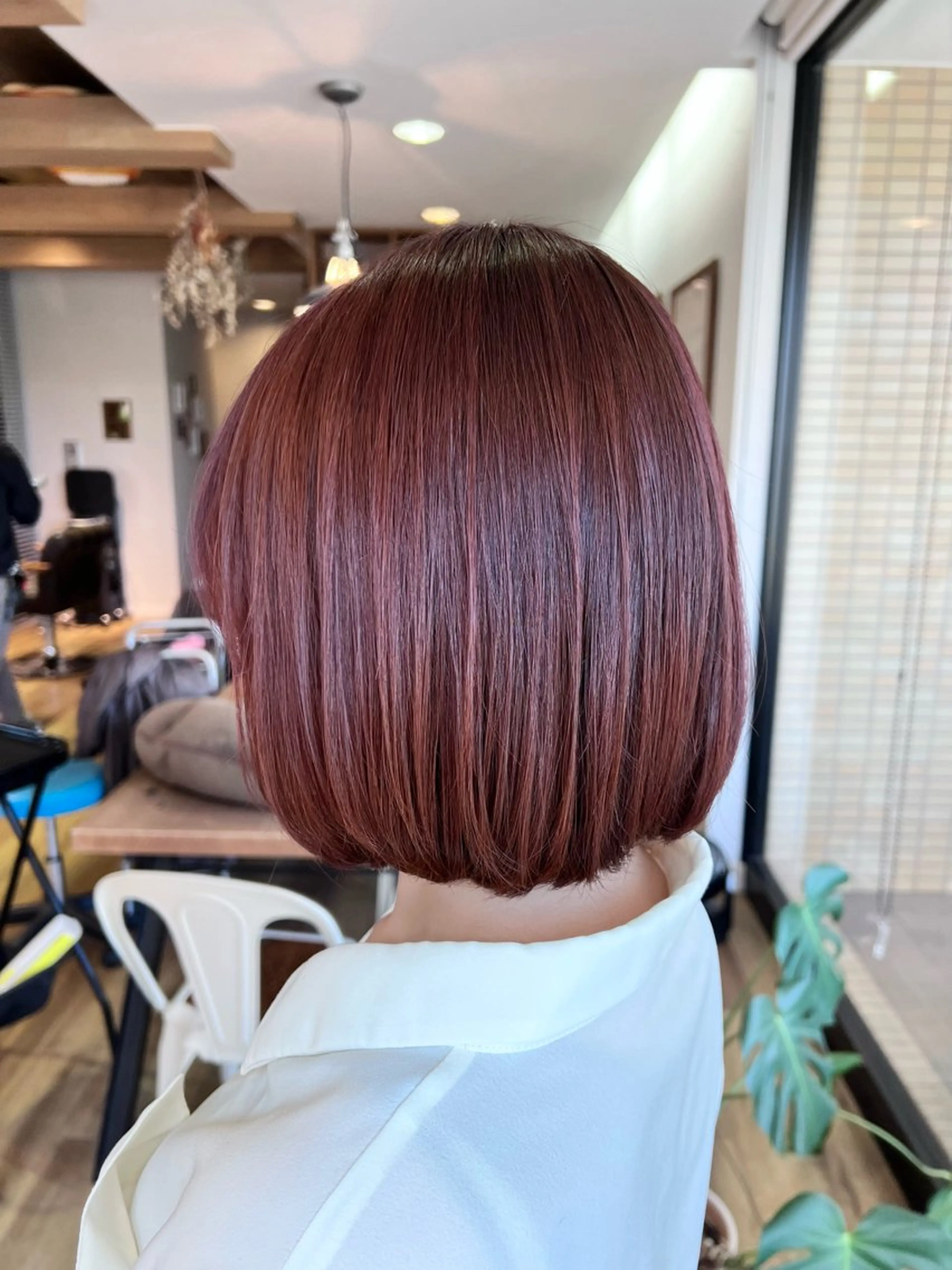 ミディアム カラー ピンクカラー レッドカラー カット ヘアカラー トリートメント ツキダテ ユイのヘアスタイル