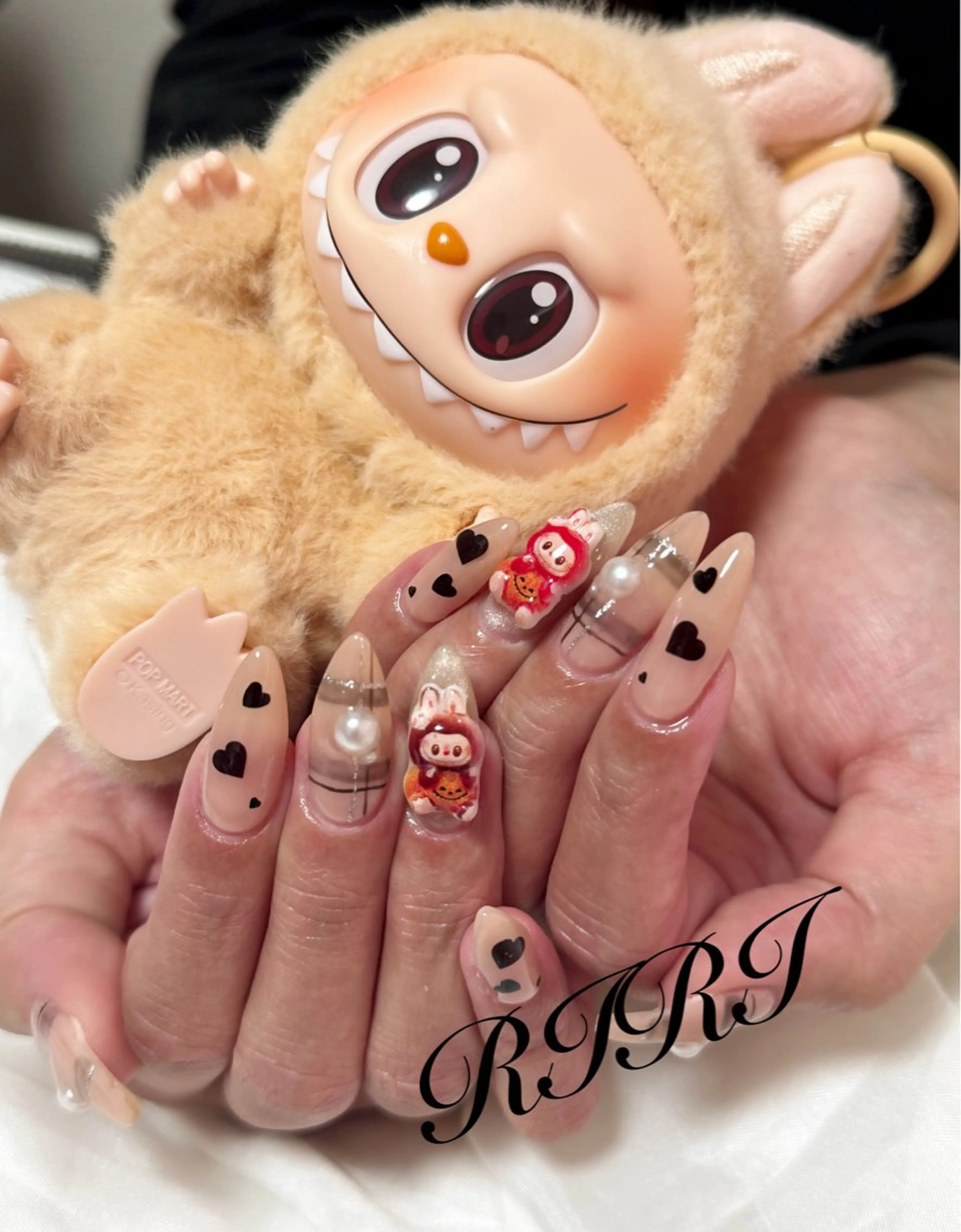 ネイル ジェルネイル ハロウィン ロングネイル スカルプネイル シンプルネイル ハンドネイル riri オーナーのネイルデザイン