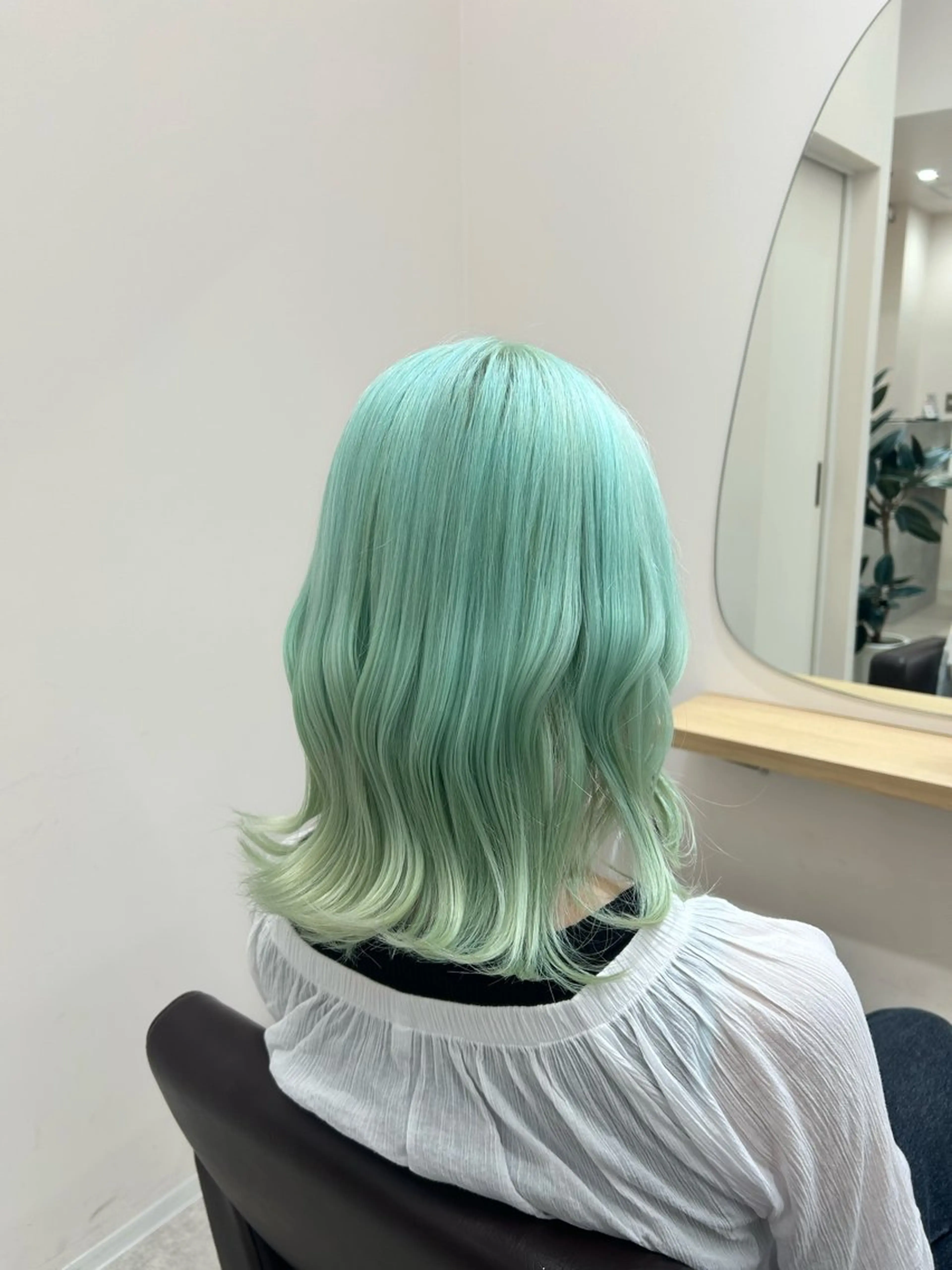 ミディアム カラー ブリーチ ミント ミントグリーン ヘアカラー トリートメント 透明感/ダブルカラー /🌸ERI🌸のヘアスタイル