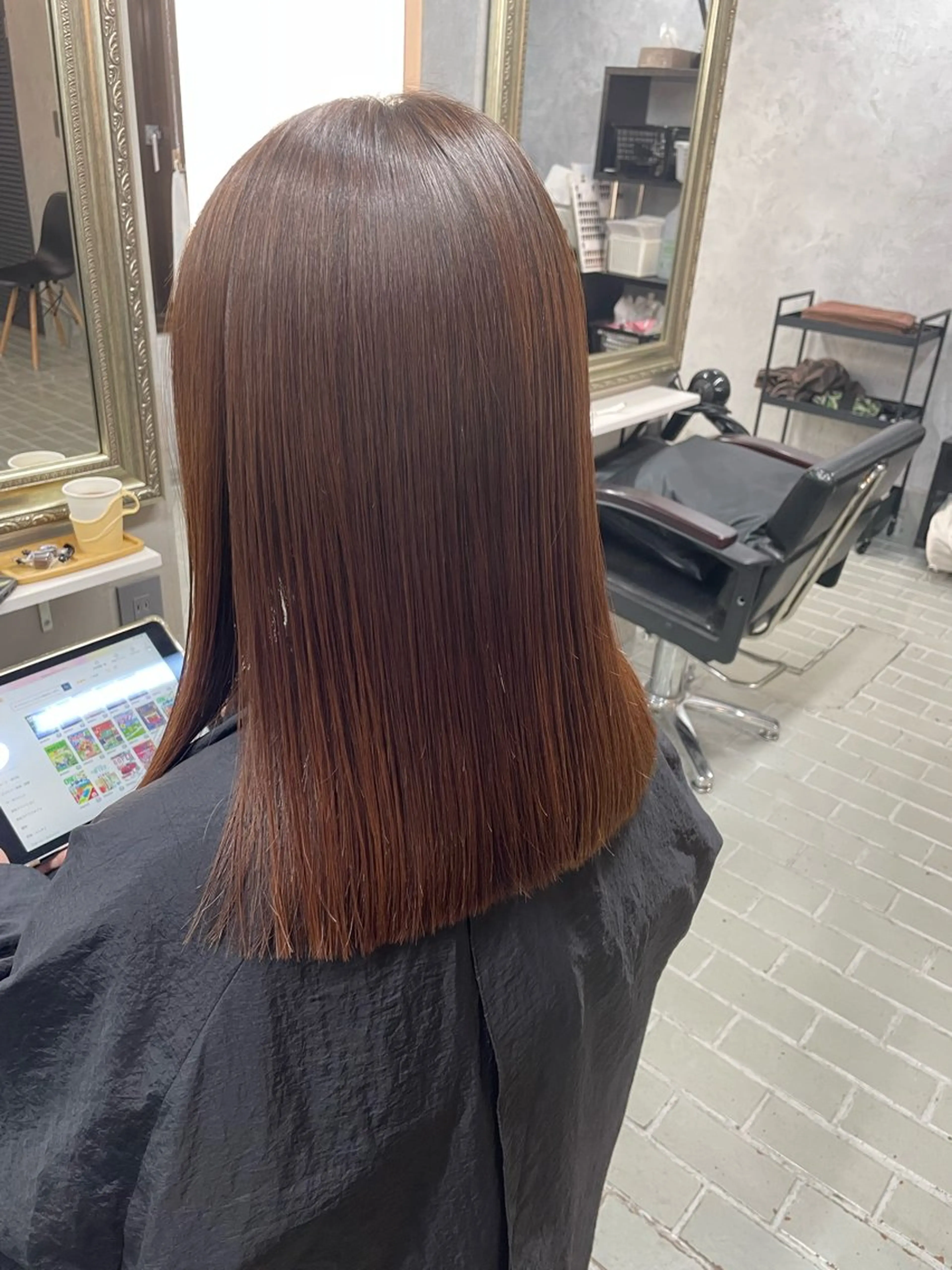 セミロング 縮毛矯正 艶髪/透明感カラー 山﨑俊輔のヘアスタイル