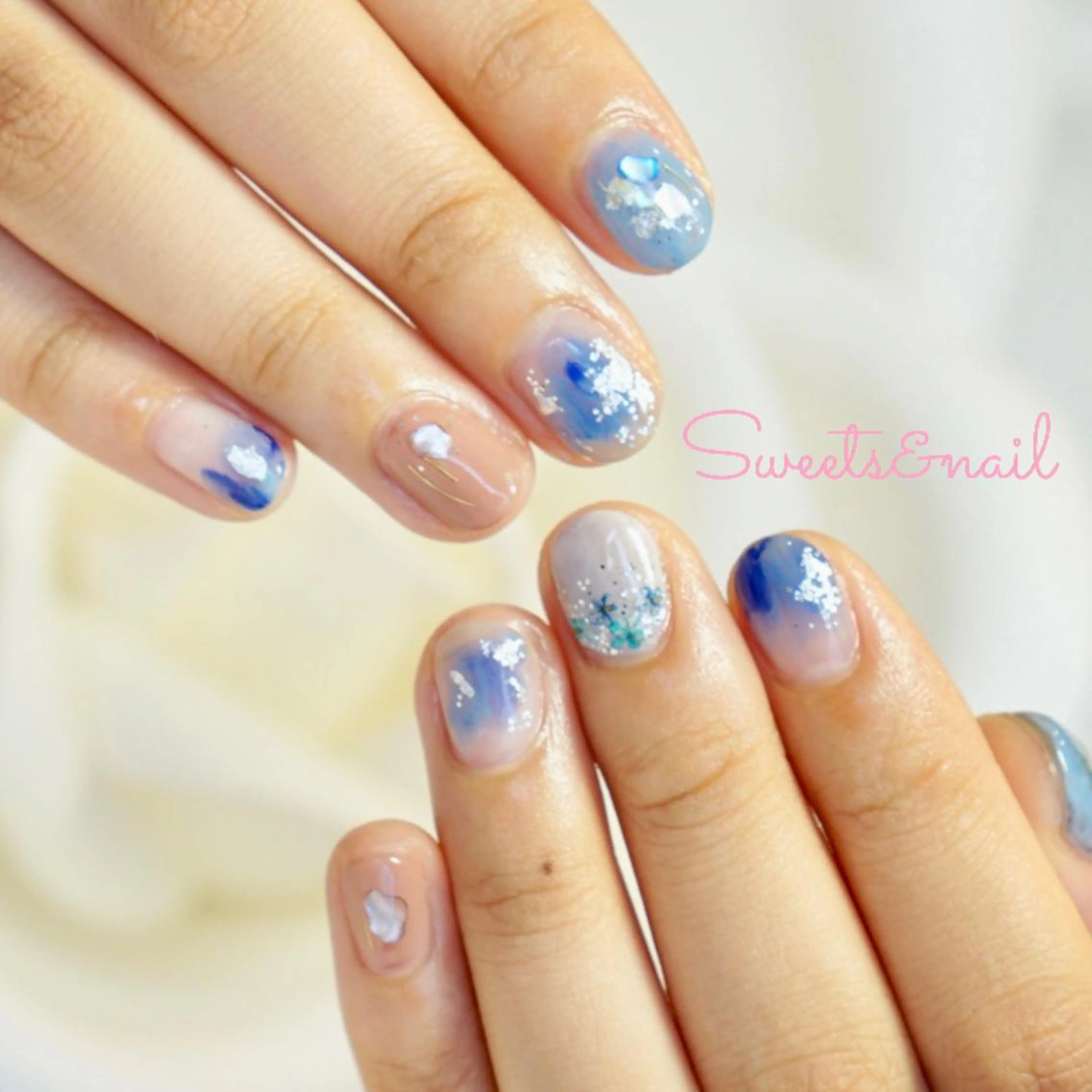 ネイル フラワーネイル ニュアンスネイル ショートネイル Sweets& nail みなこのネイルデザイン
