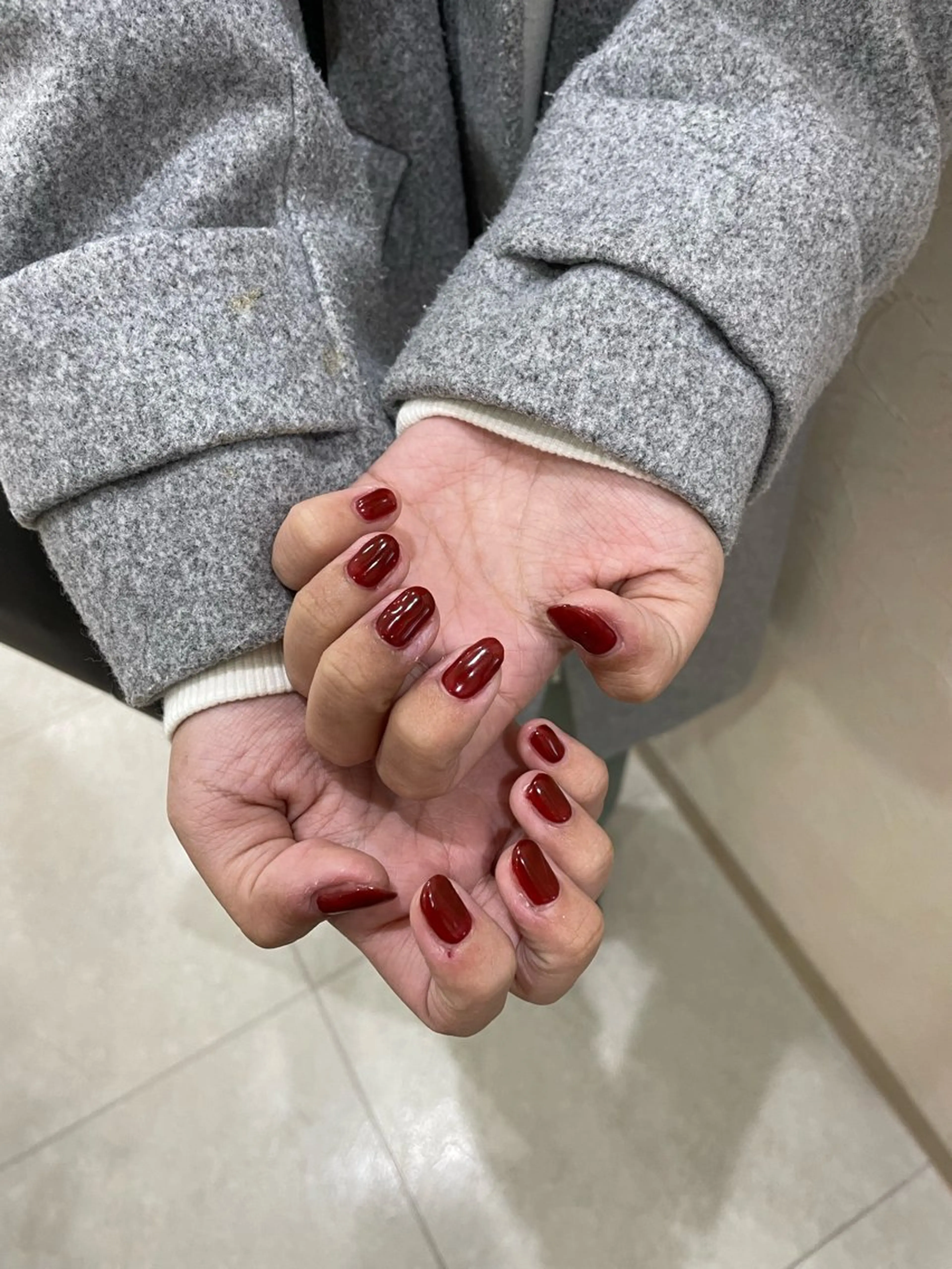 ネイル 赤色 ハンドネイル Tomii Miyuのネイルデザイン