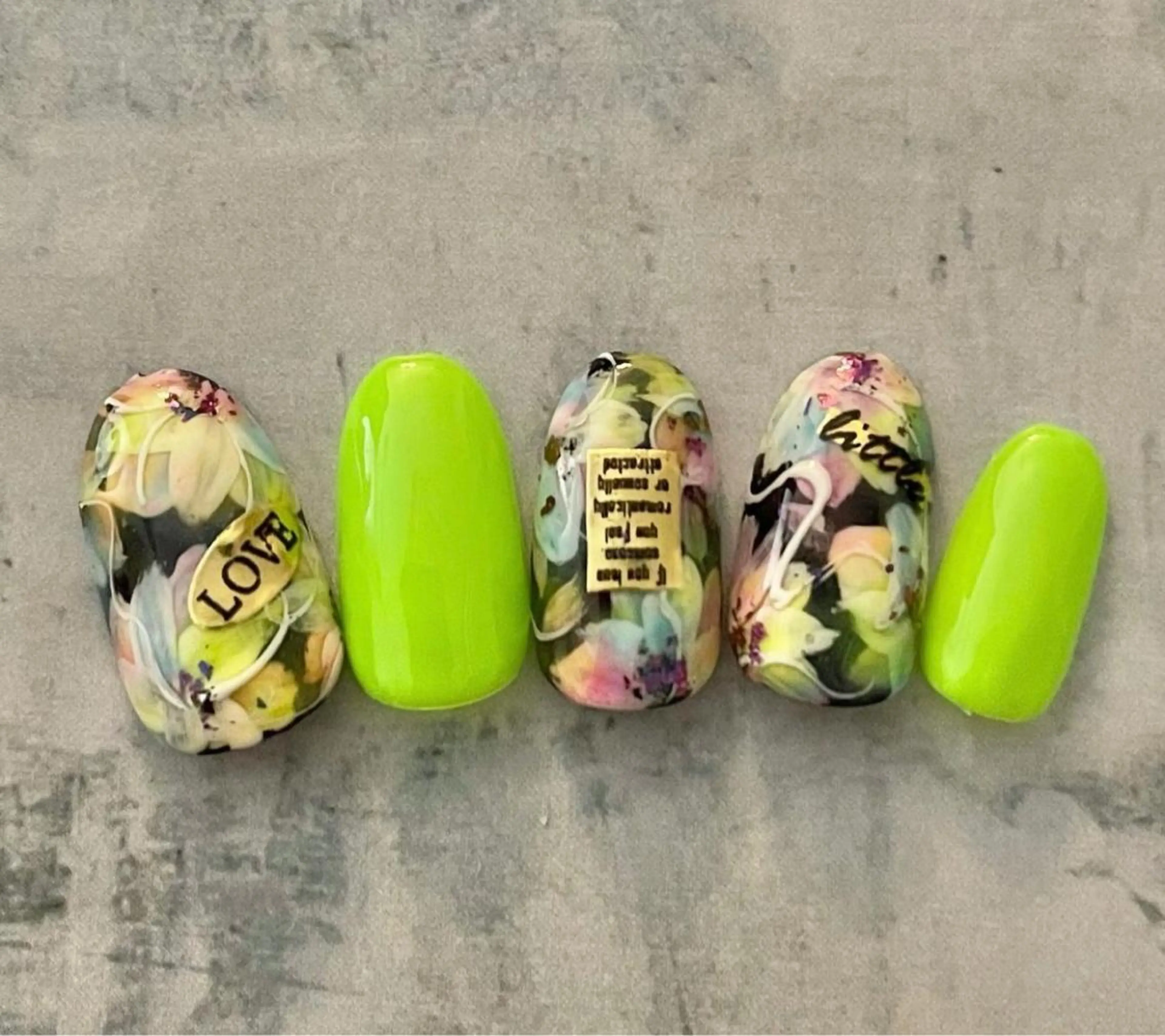 ネイル フラワーネイル Kosaku Naomiのネイルデザイン