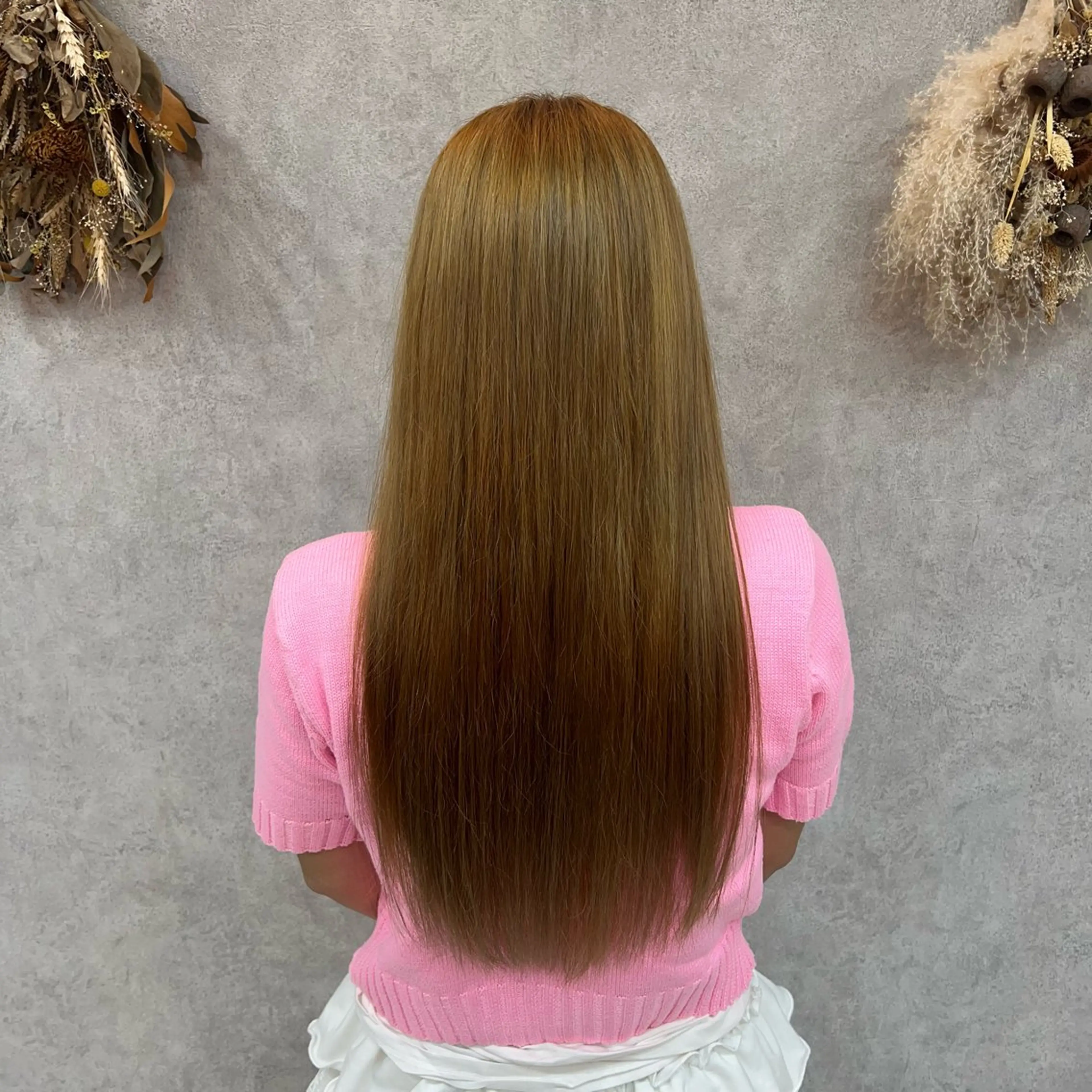 ロング カラー ベージュカラー ブリーチ 松本 心雪🌱‬のヘアスタイル