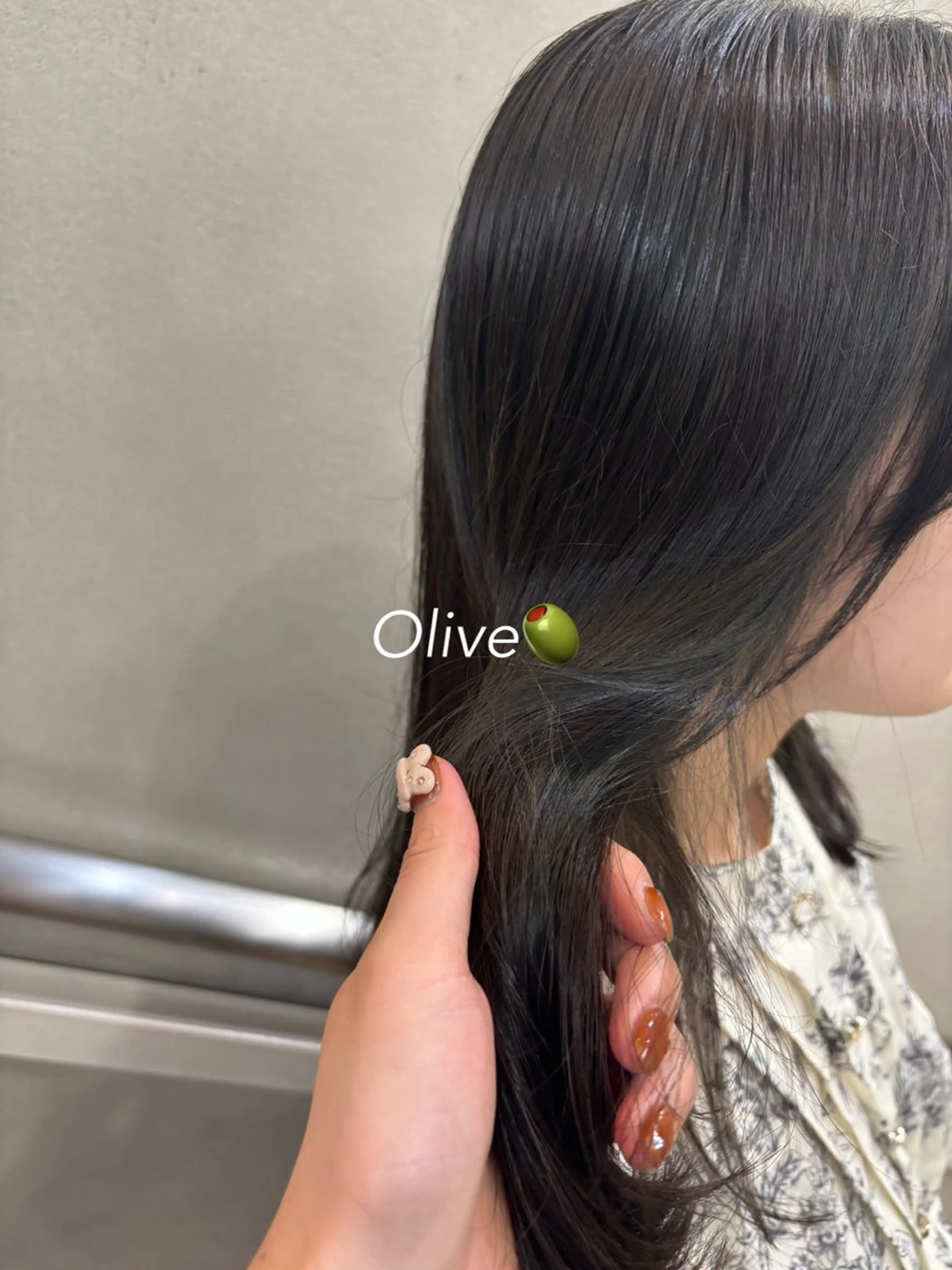 セミロング カラー オリーブカラー ヘアカラー コトノ /モデル様募集中♫のヘアスタイル