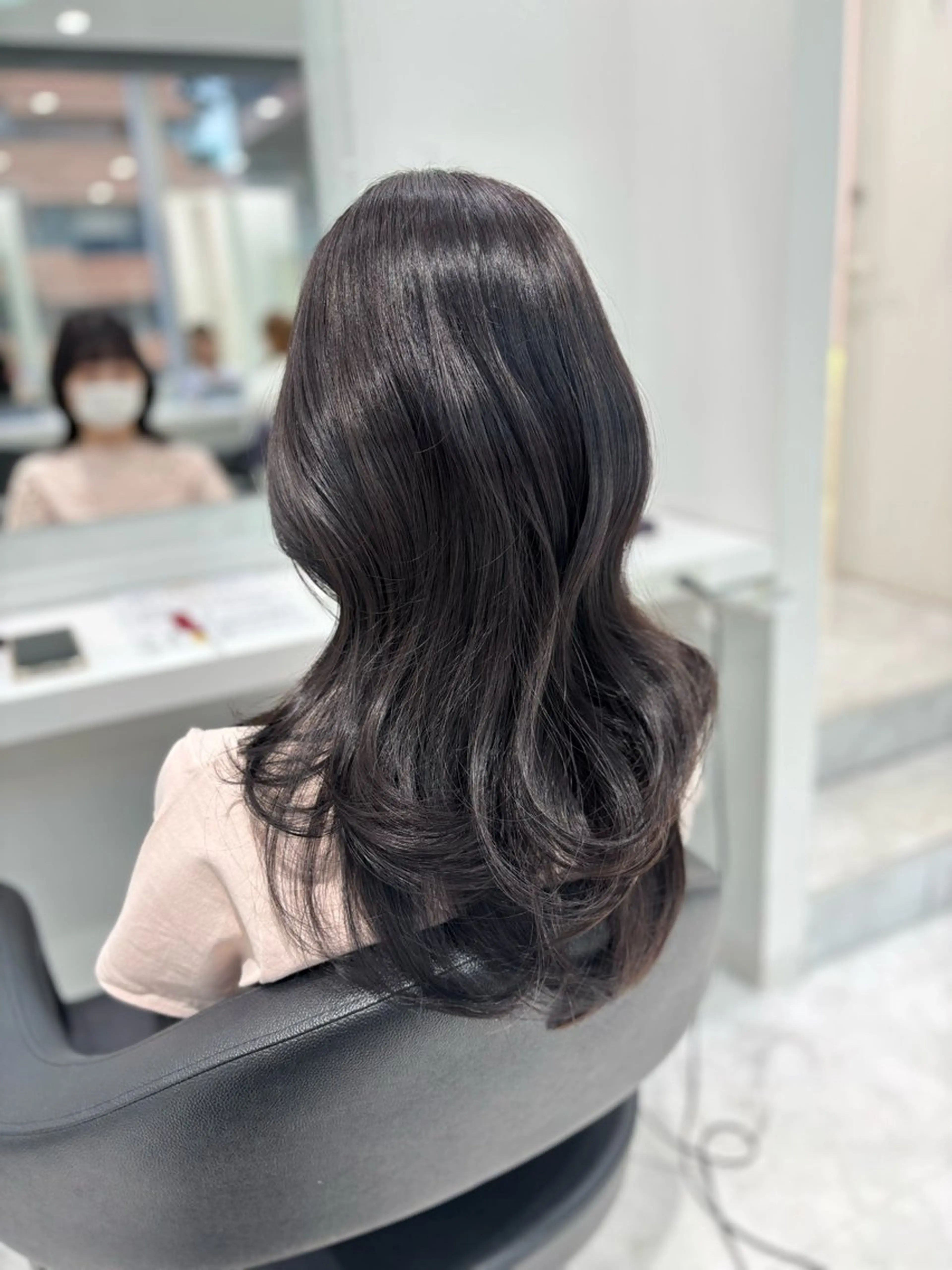 ロング カラー ヘアカラー トリートメント ヘッドスパ ヘアセット ブリーチなし透明感 ×縮毛矯正🤍ユウのヘアスタイル