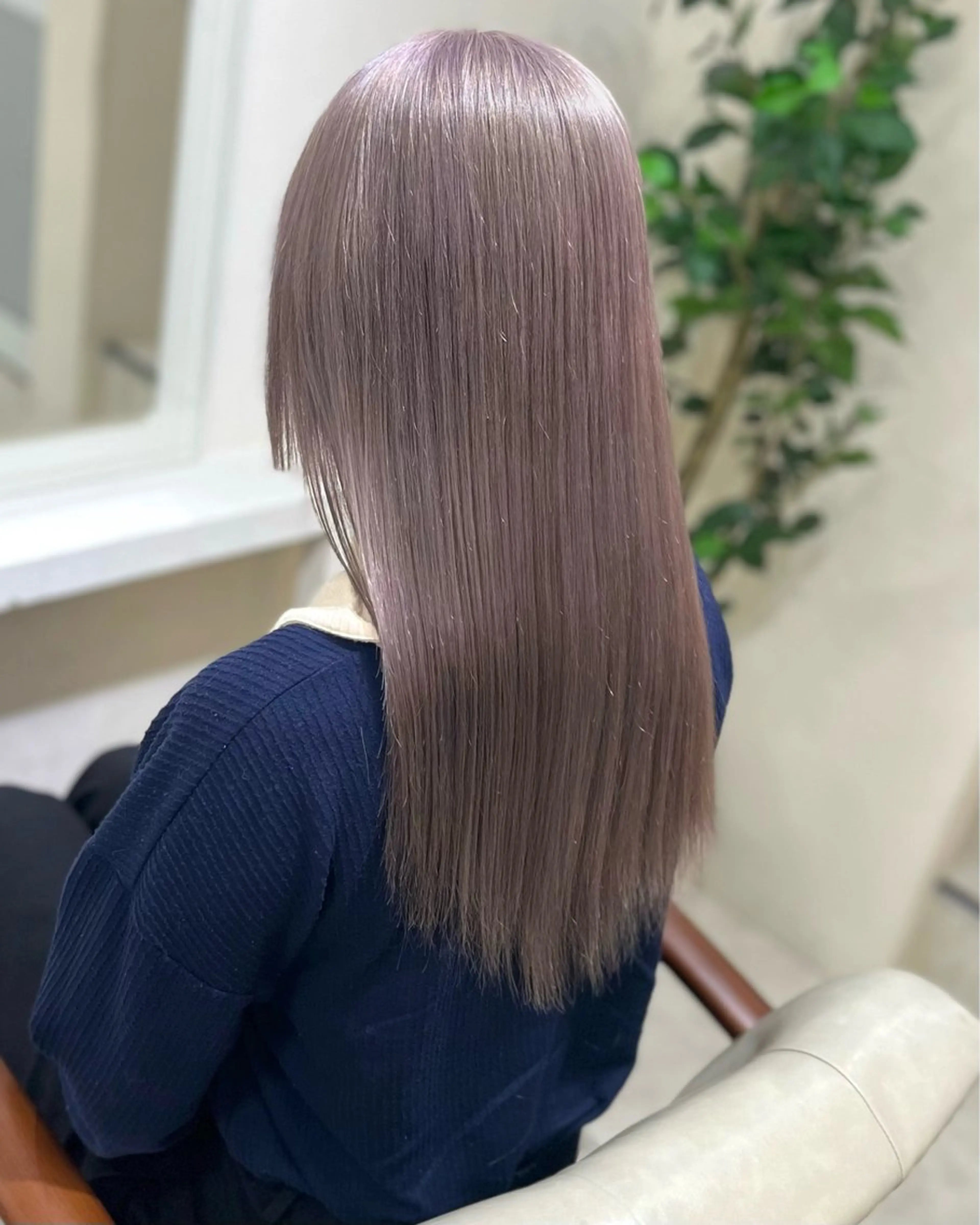 ロング カラー 透明感カラー グレージュ ヘアカラー トリートメント 🩵carinaブリ ーチ特化サロン🩵のヘアスタイル