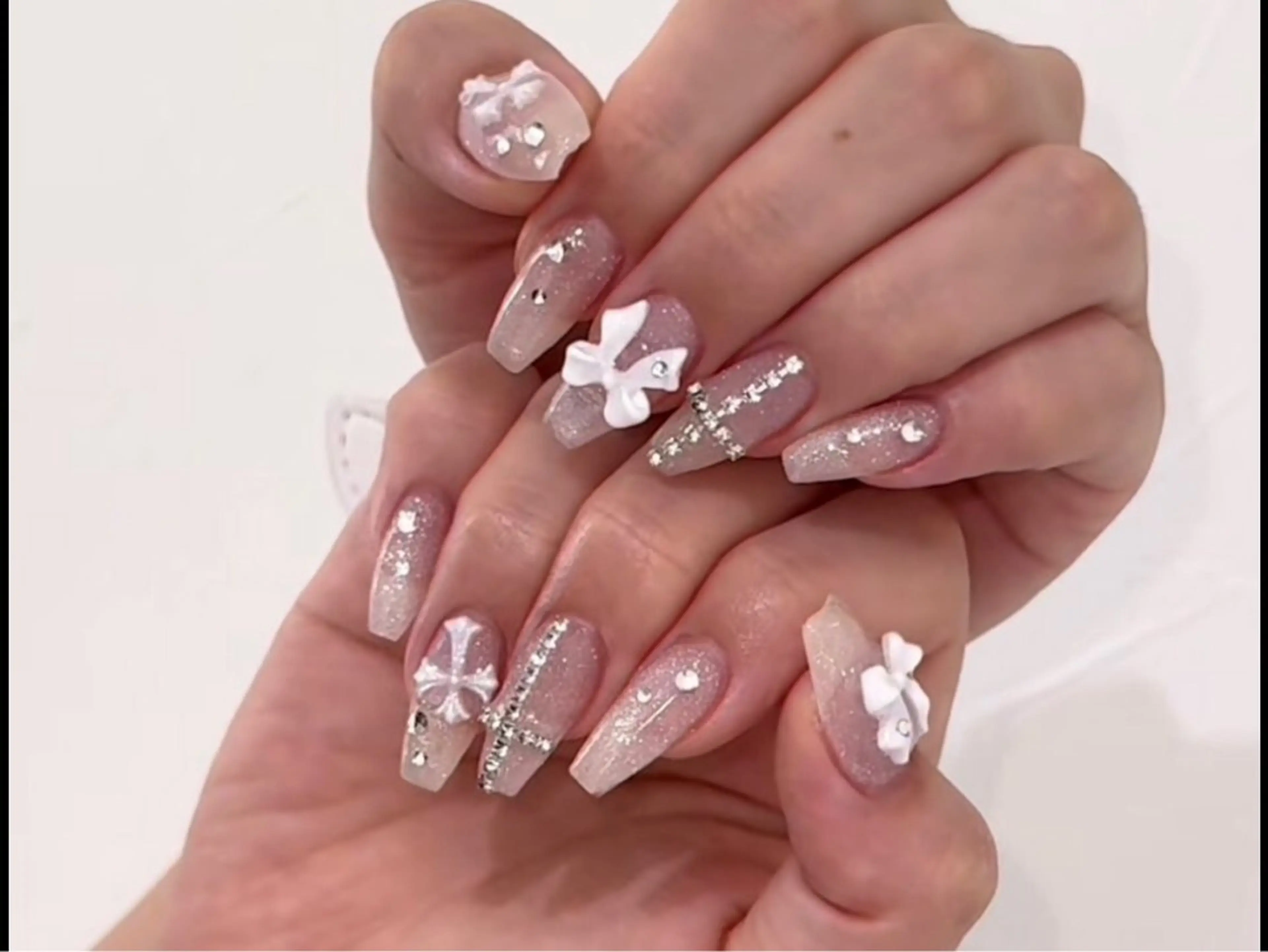 ネイル ハンドネイル Kari ネイルサロンのネイルデザイン