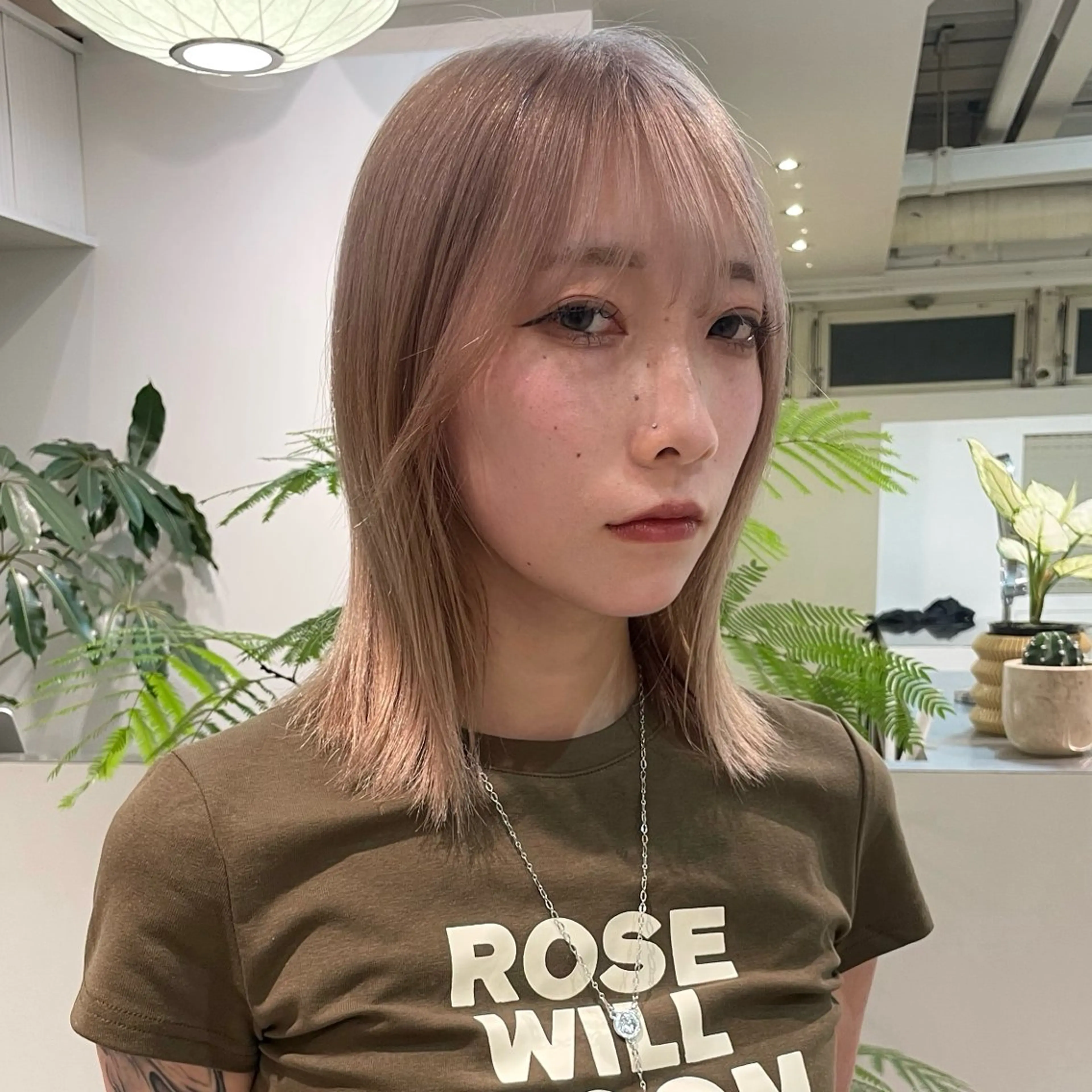 セミロング ヘアカラー トリートメント ヘアセット 🪅ブリーチカラー 🪅琉羽Ruuのヘアスタイル