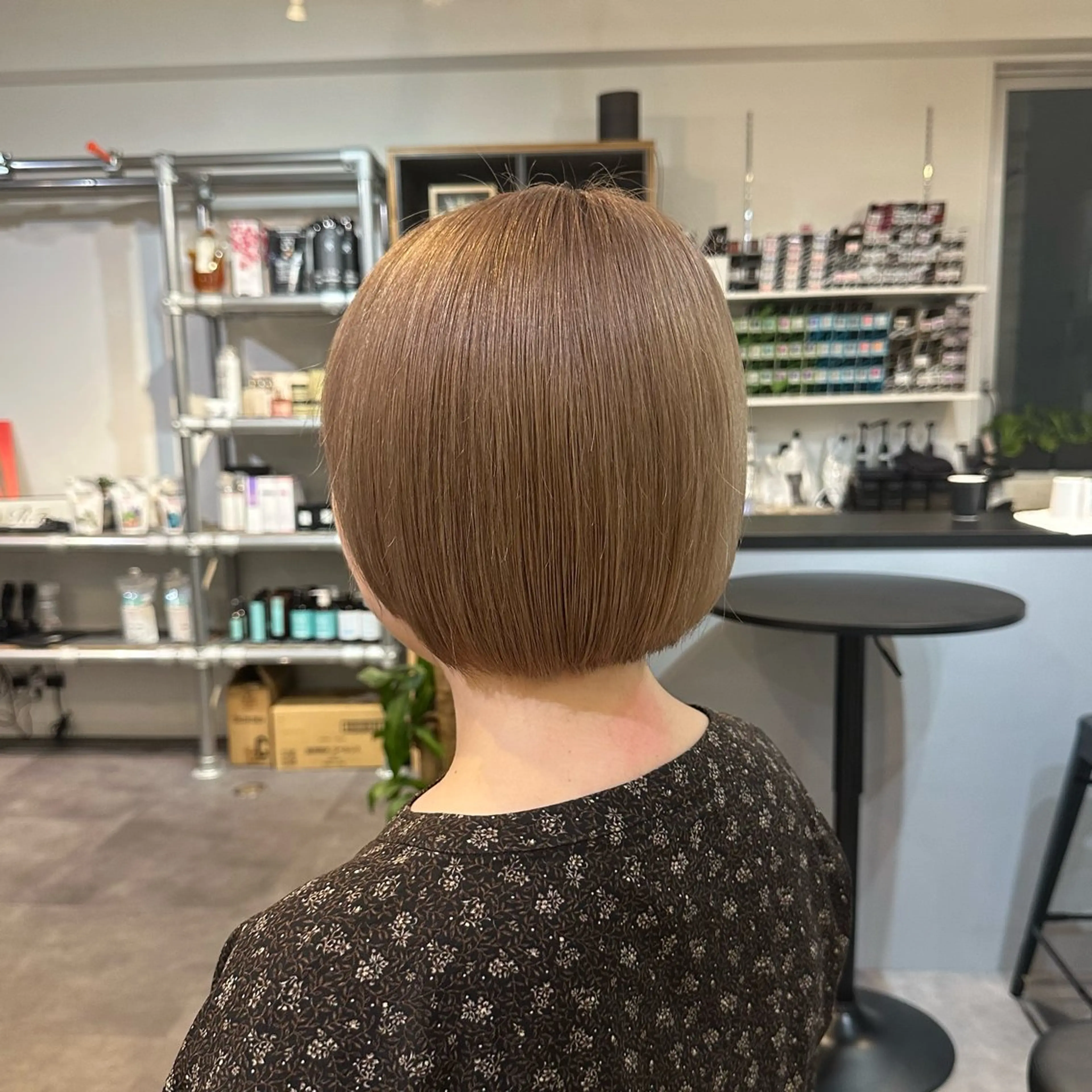 ショート ヘアカラー トリートメント ﾚｲﾔｰ/ﾊｲﾄｰﾝ WAKANAのヘアスタイル