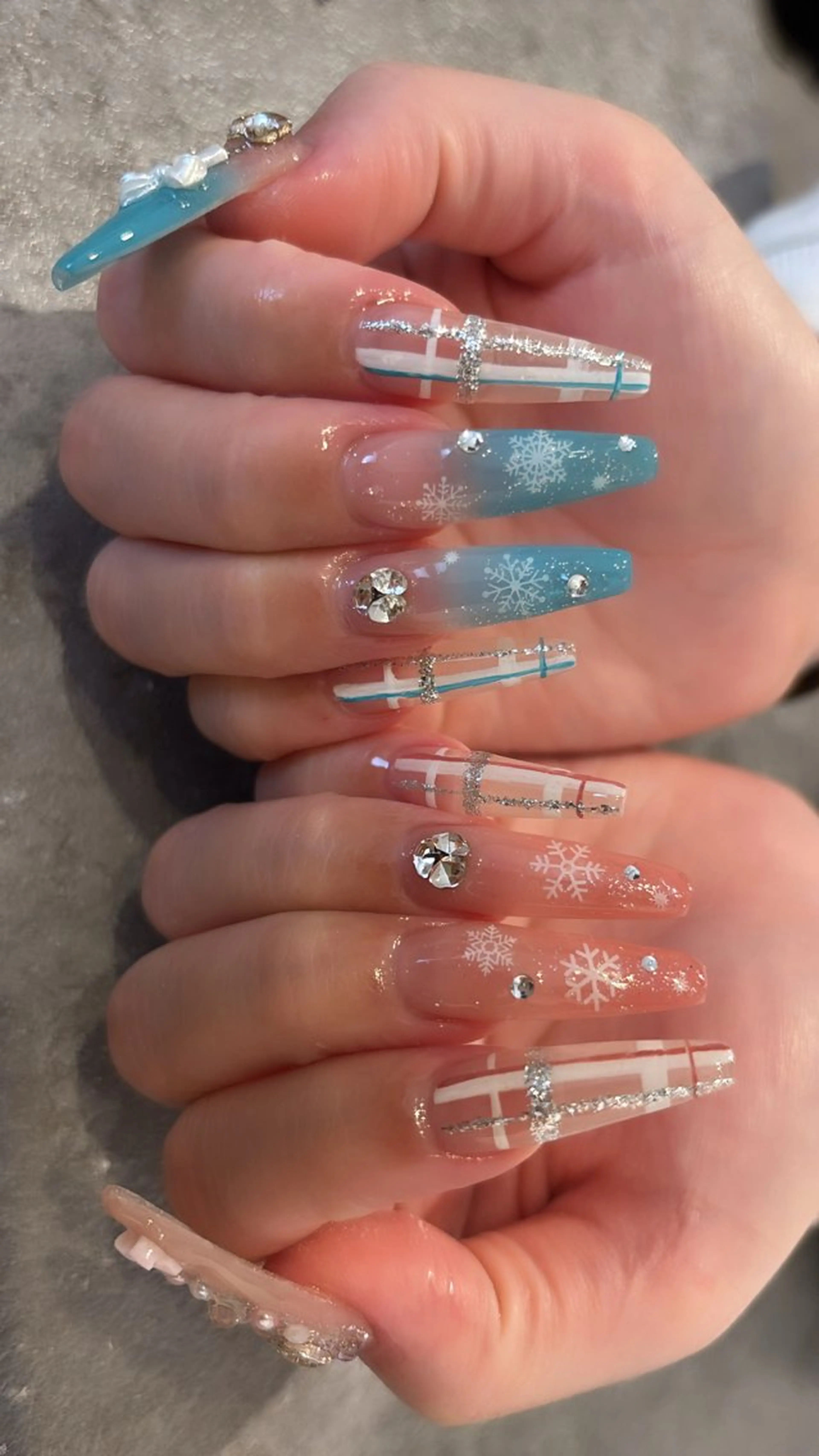 ネイル Mignon所属・Mignon 、のネイルデザイン