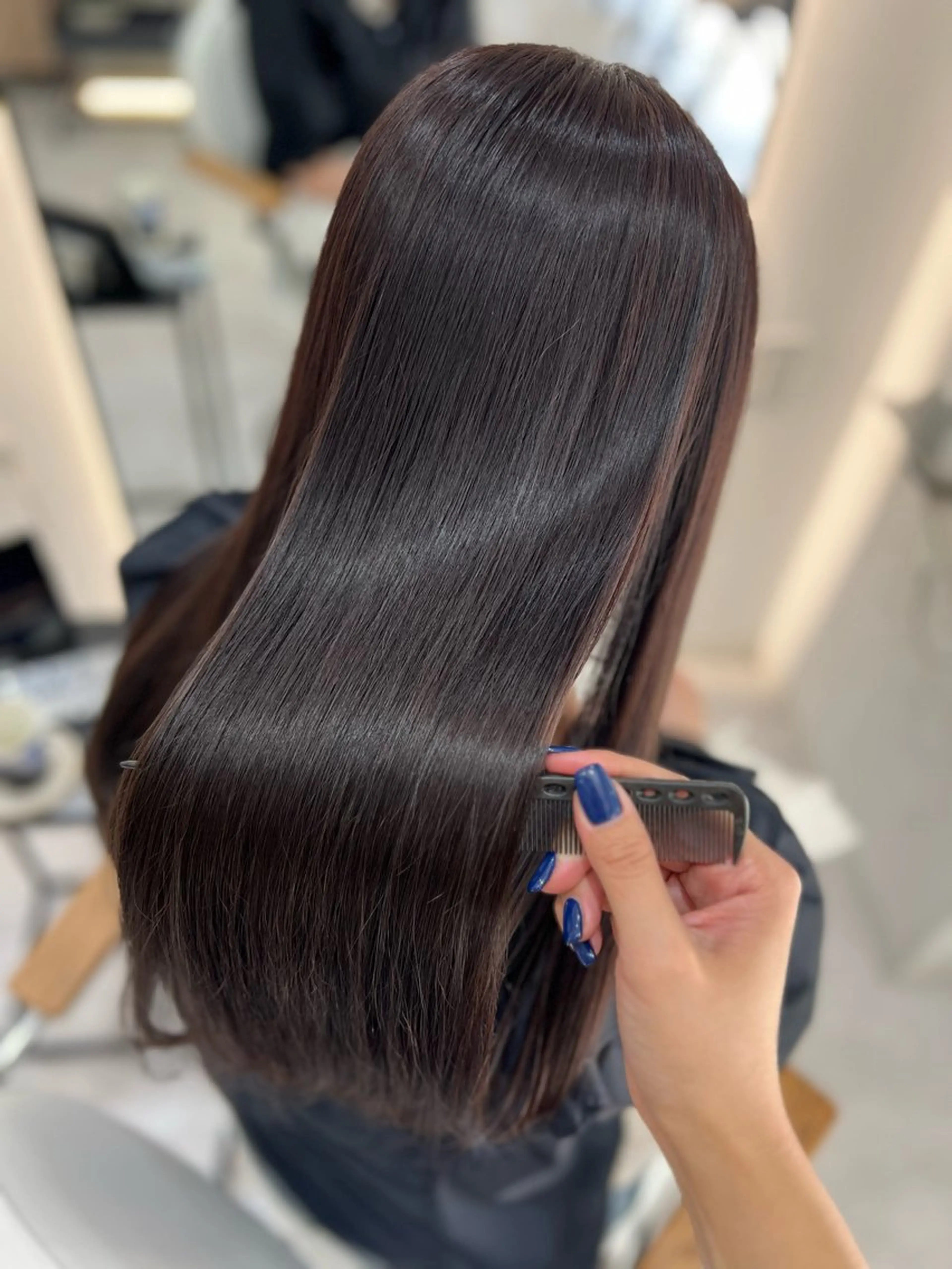 ロング カラー Zina aimiのヘアスタイル