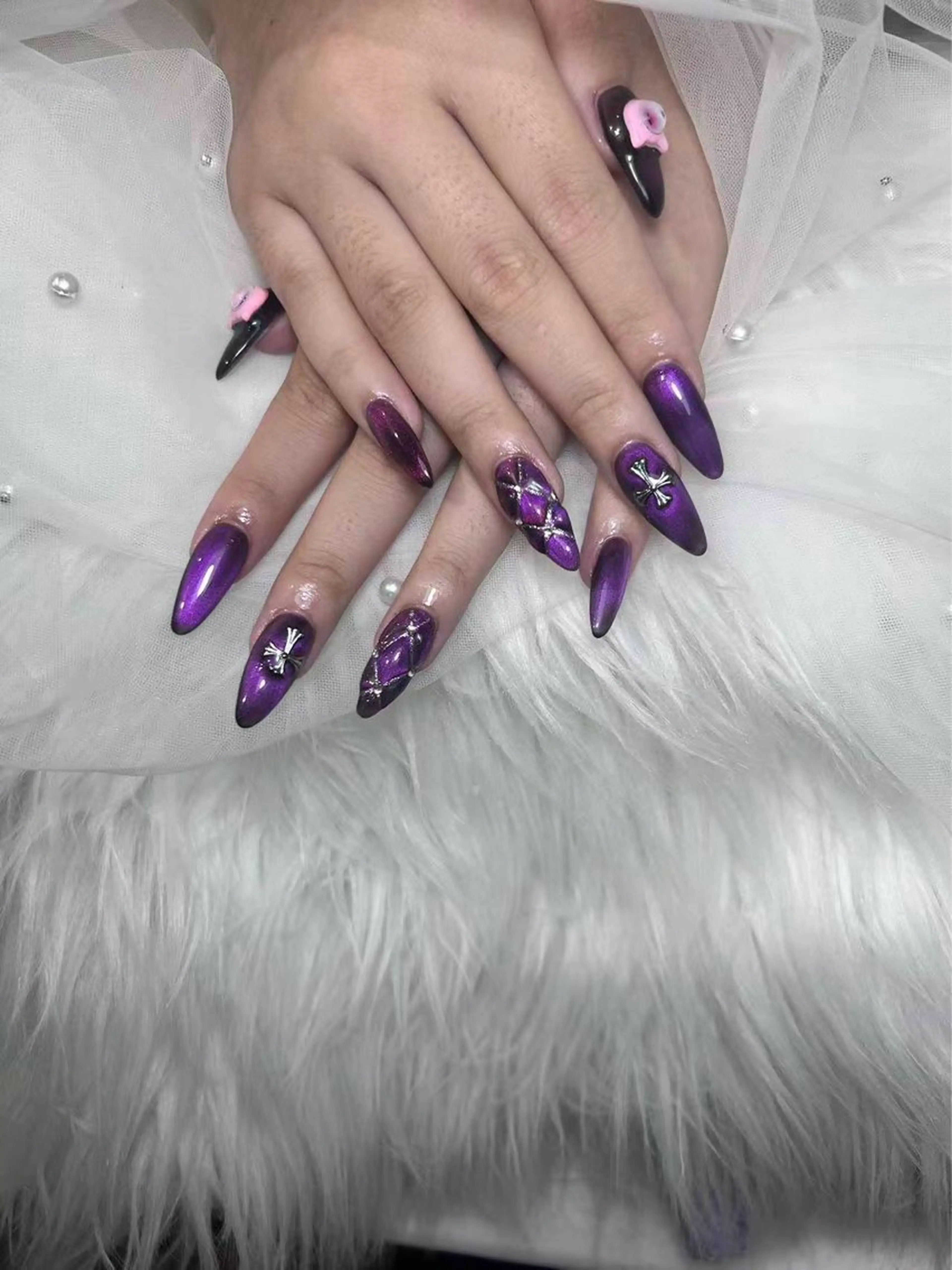 ネイル ハンドネイル 🌈 Laule'aのネイルデザイン