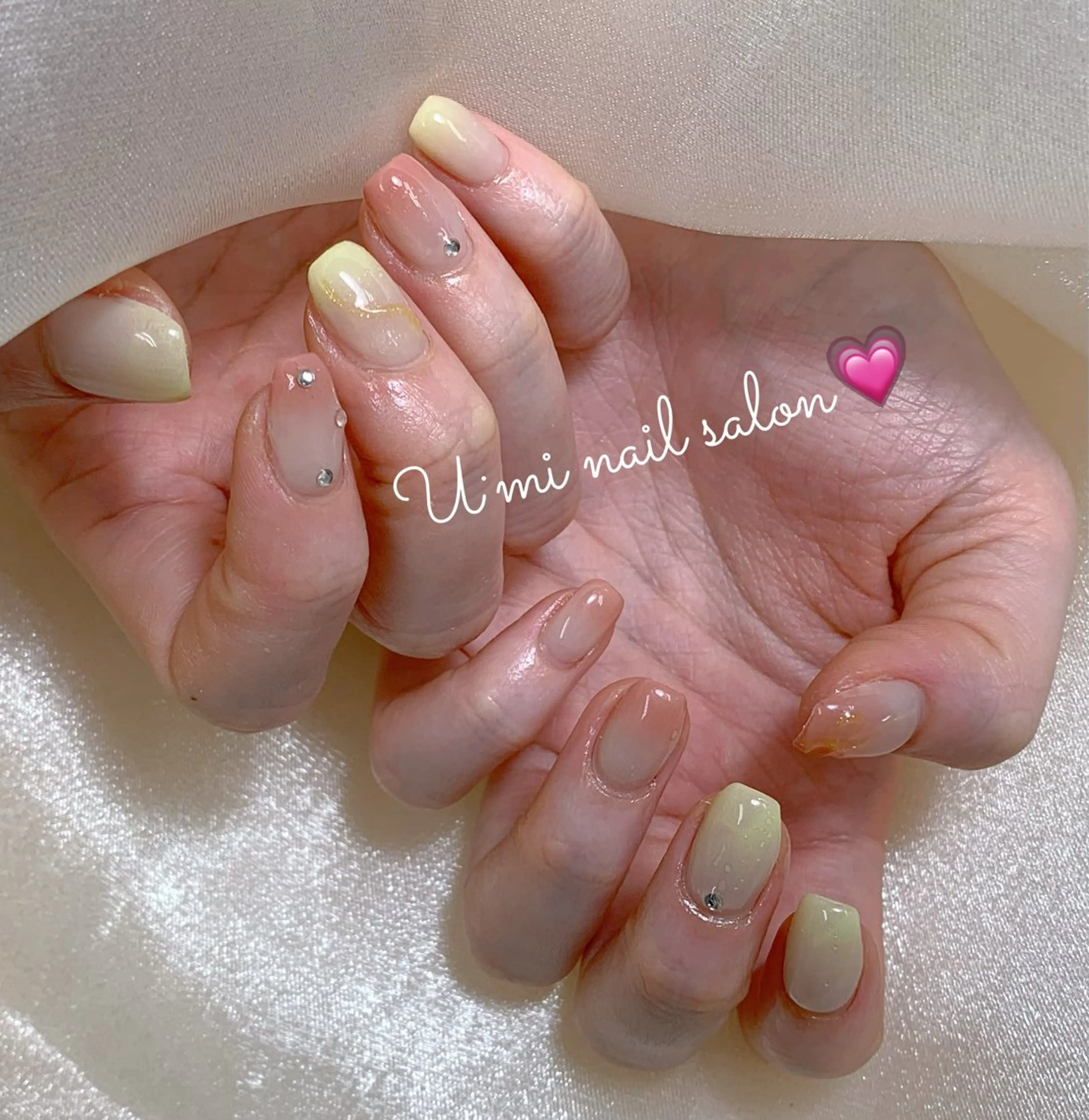 ネイル 持ち込み ハンドネイル U·Mi nail salon所属・U·Mi 上野御徒町容のネイルデザイン