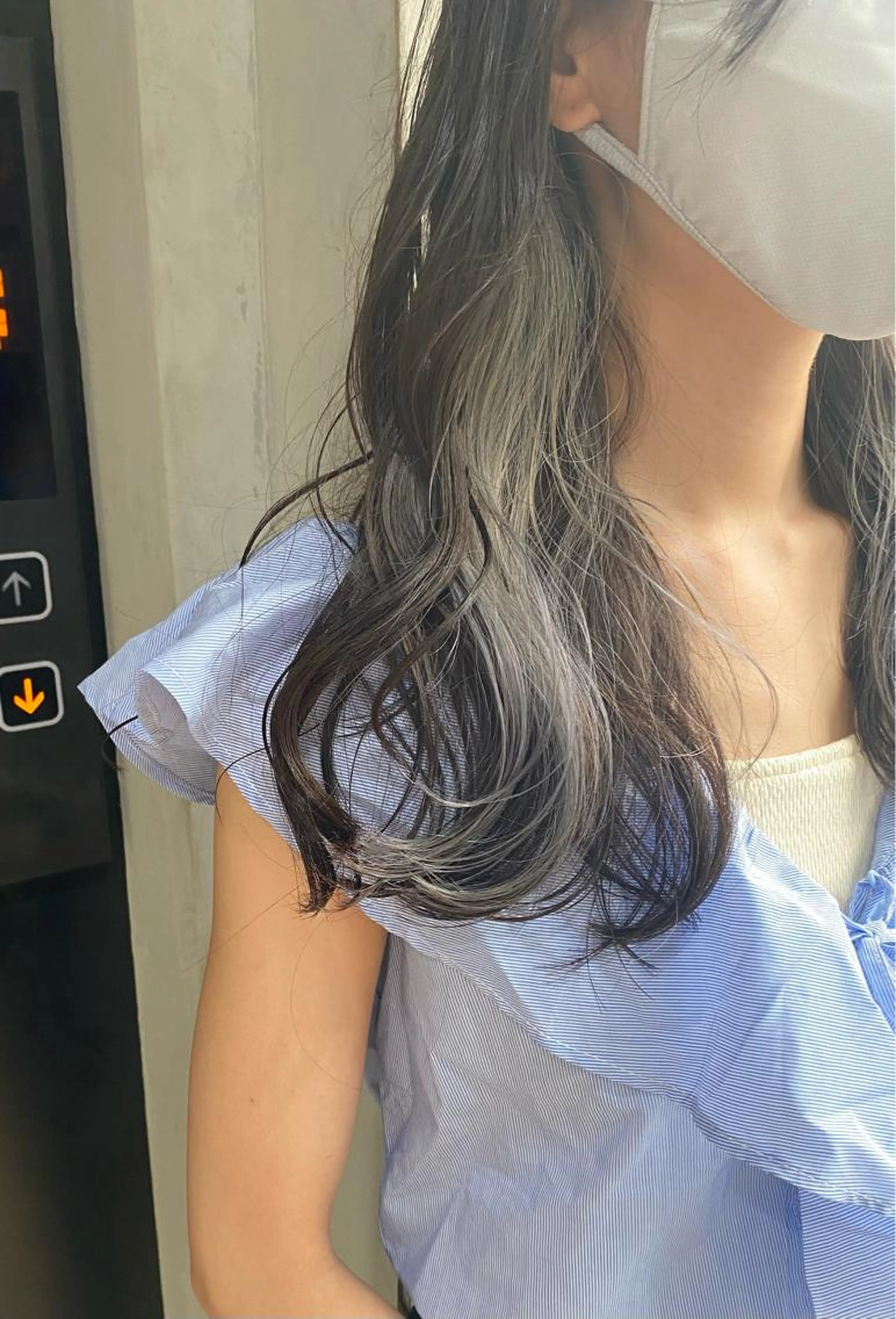 前髪カット+インナーカラーorグラデーション+トリートメントの写真