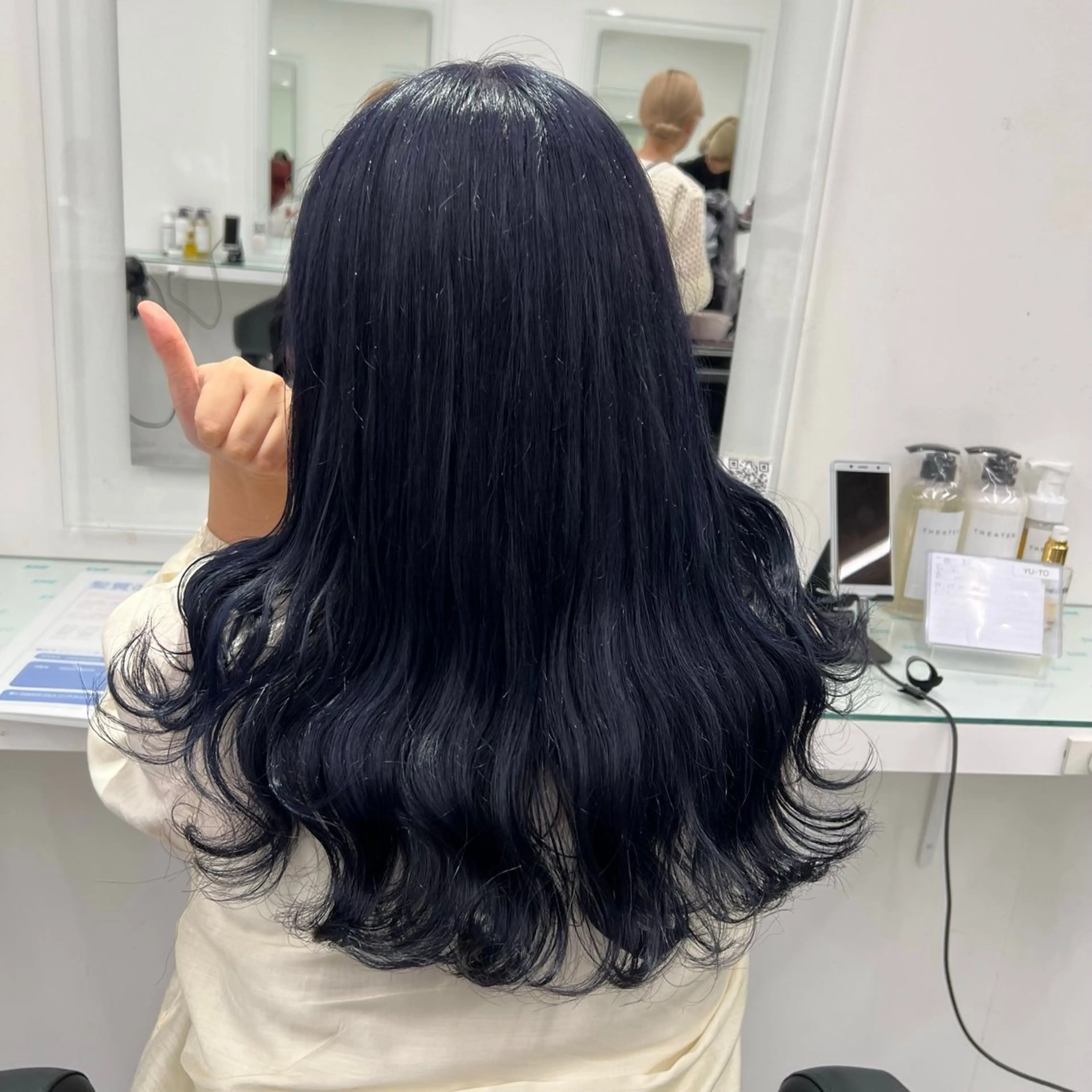 ロング カラー ヘアアレンジ カット 縮毛矯正 ヘアセット 透け上品ハイトーン 職人ゆうと🤍のヘアスタイル