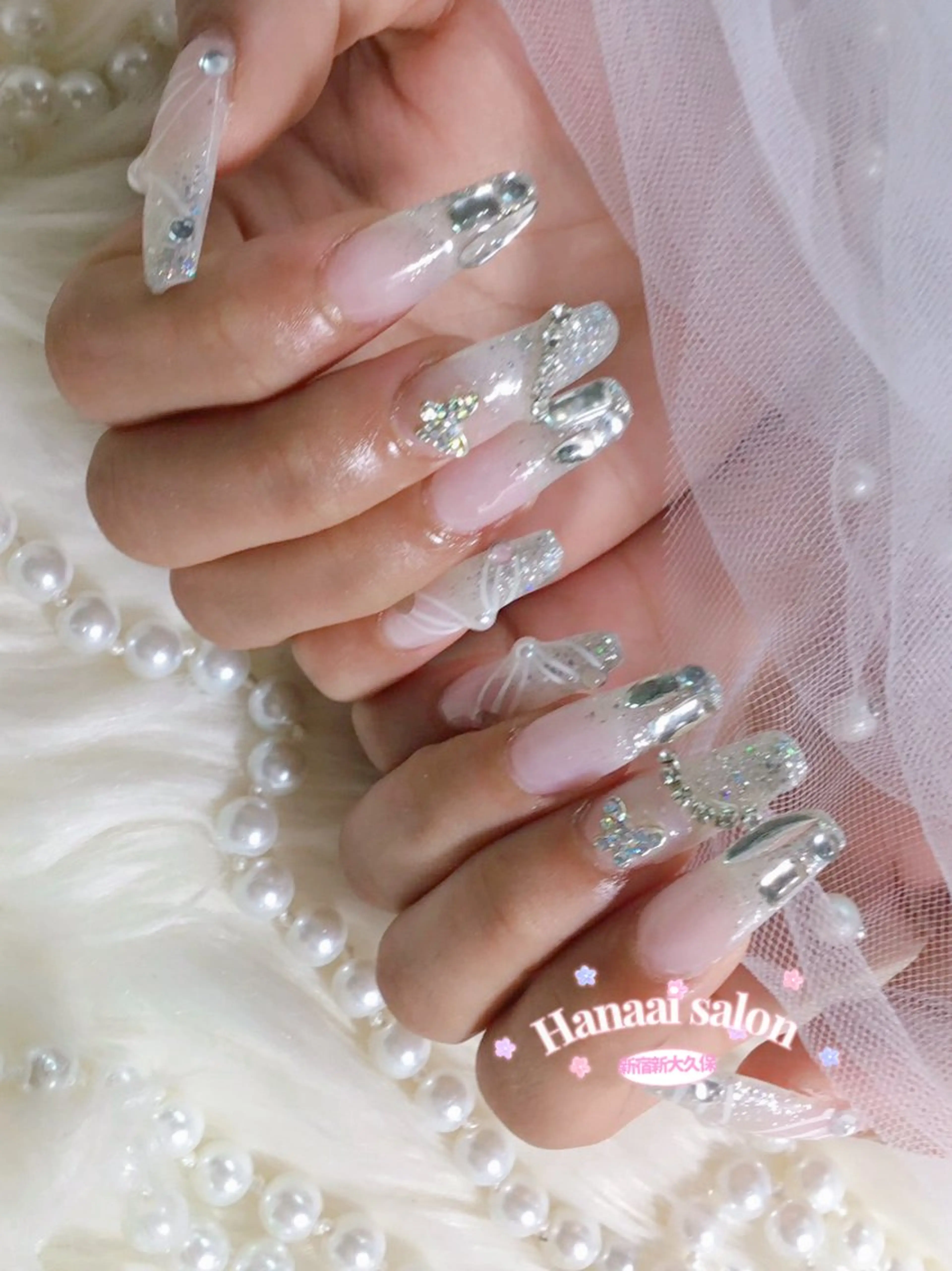 ミディアム ハンドネイル Hanaai Salon新大久保店のネイルデザイン