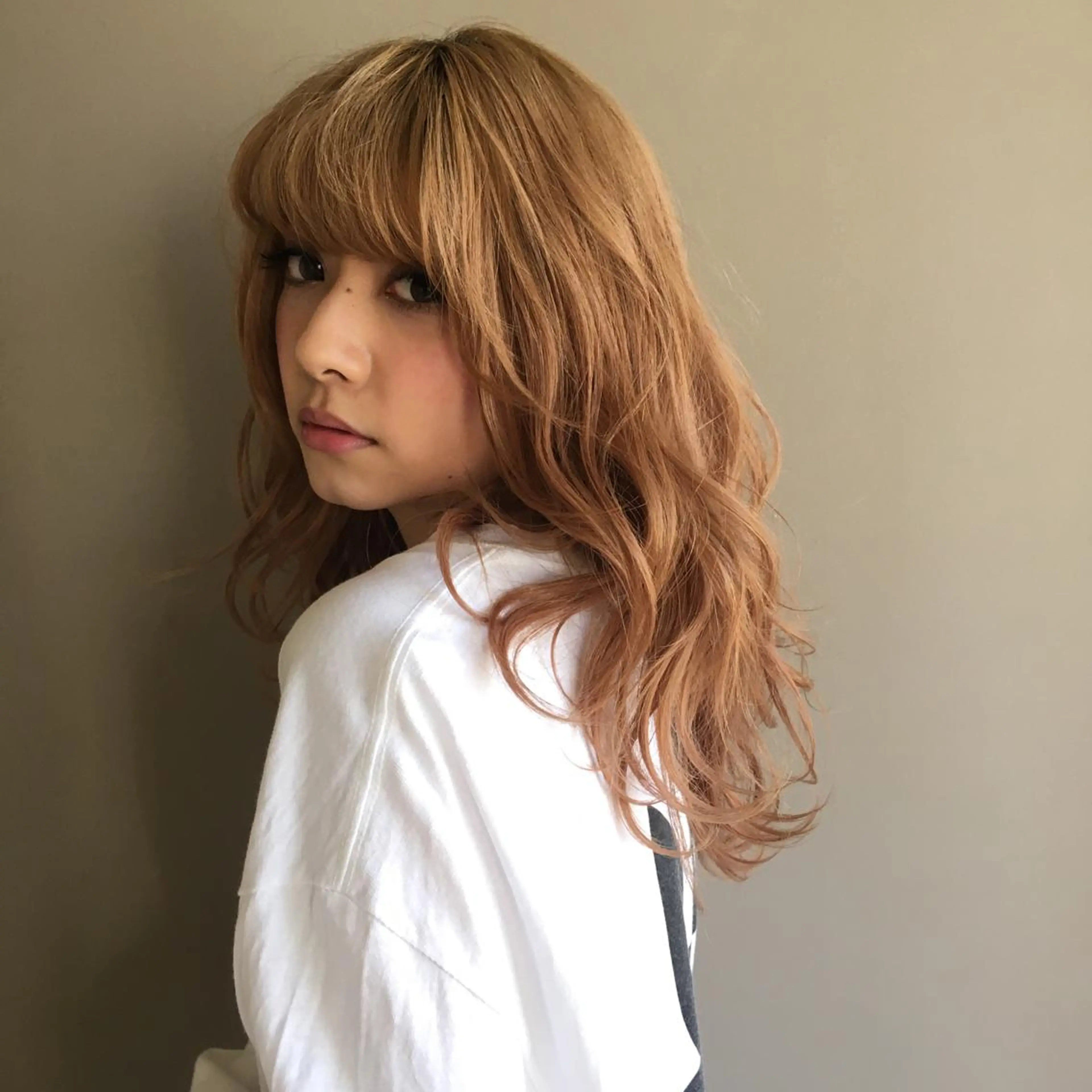 セミロング カラー レイヤーカット BLend 渋谷のヘアスタイル