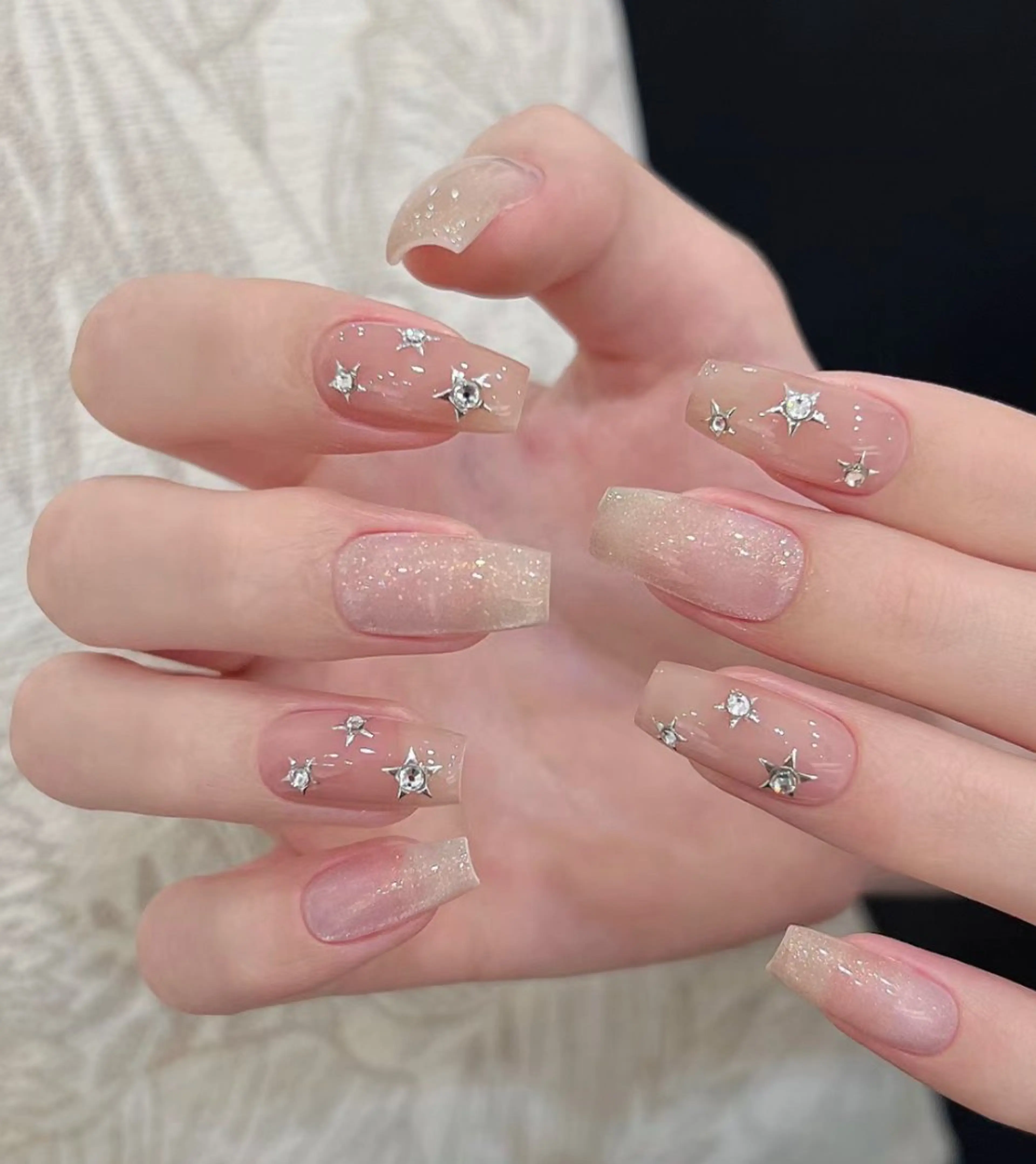 ロング ハンドネイル ハンドケア 🍑 momo_nailのネイルデザイン