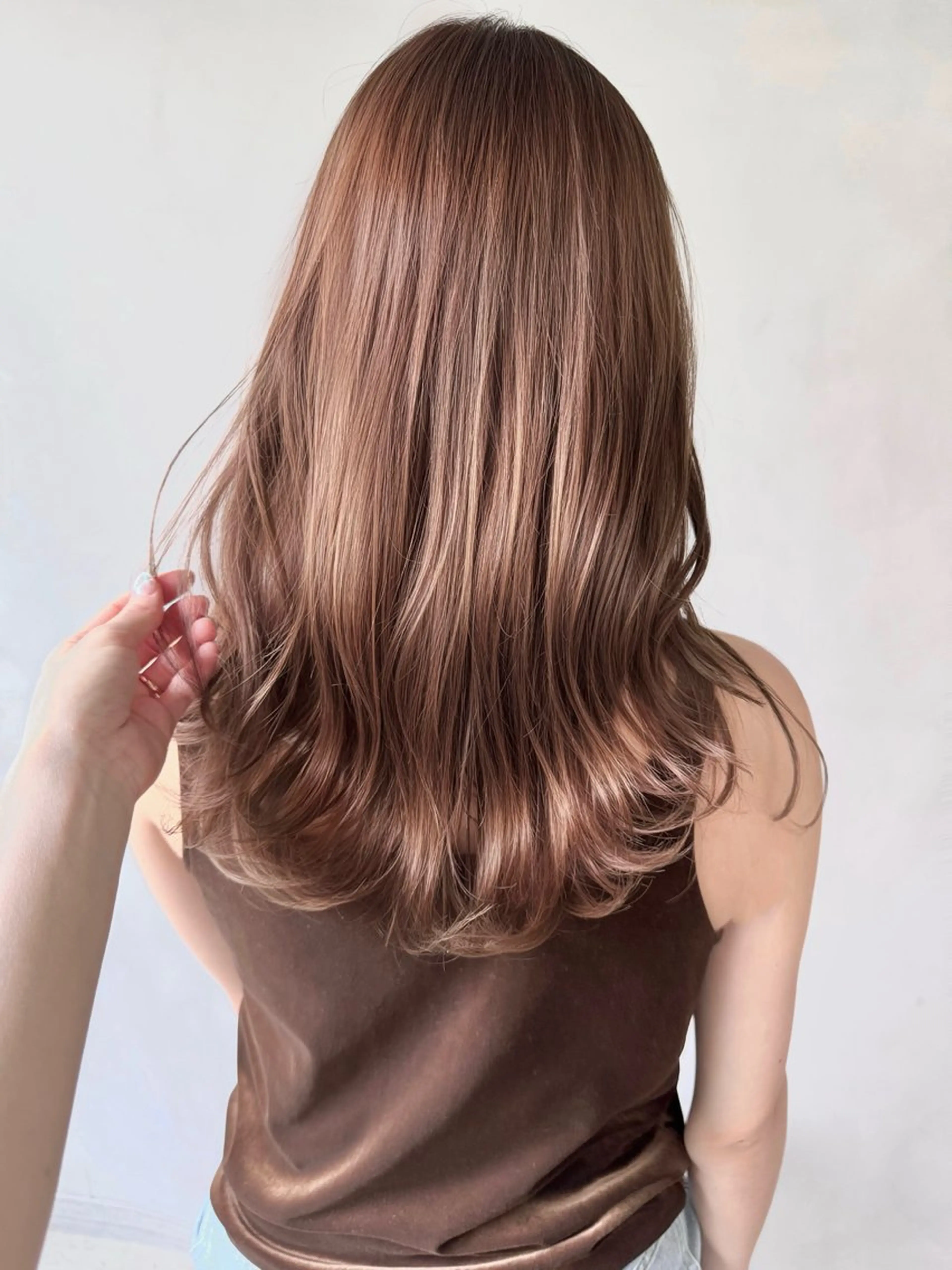 セミロング ヘアカラー SALOWIN表参道ANNEX店所属・表参道🪞艶髪育成 🤍mizukiのヘアスタイル