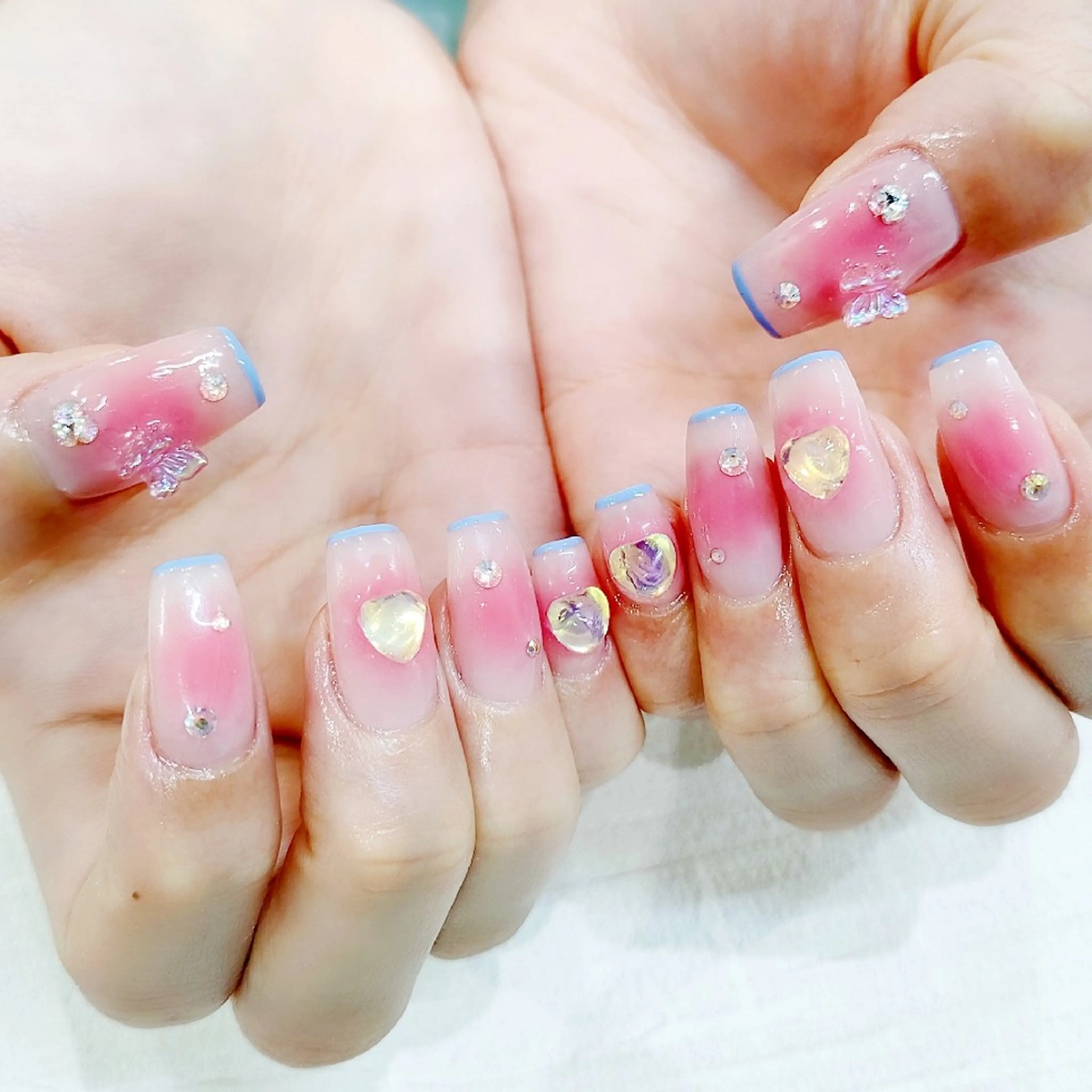 ネイル ジェルネイル パラジェル ストーンネイル ハンドネイル muum_nail 新宿2分 三丁目1分のネイルデザイン