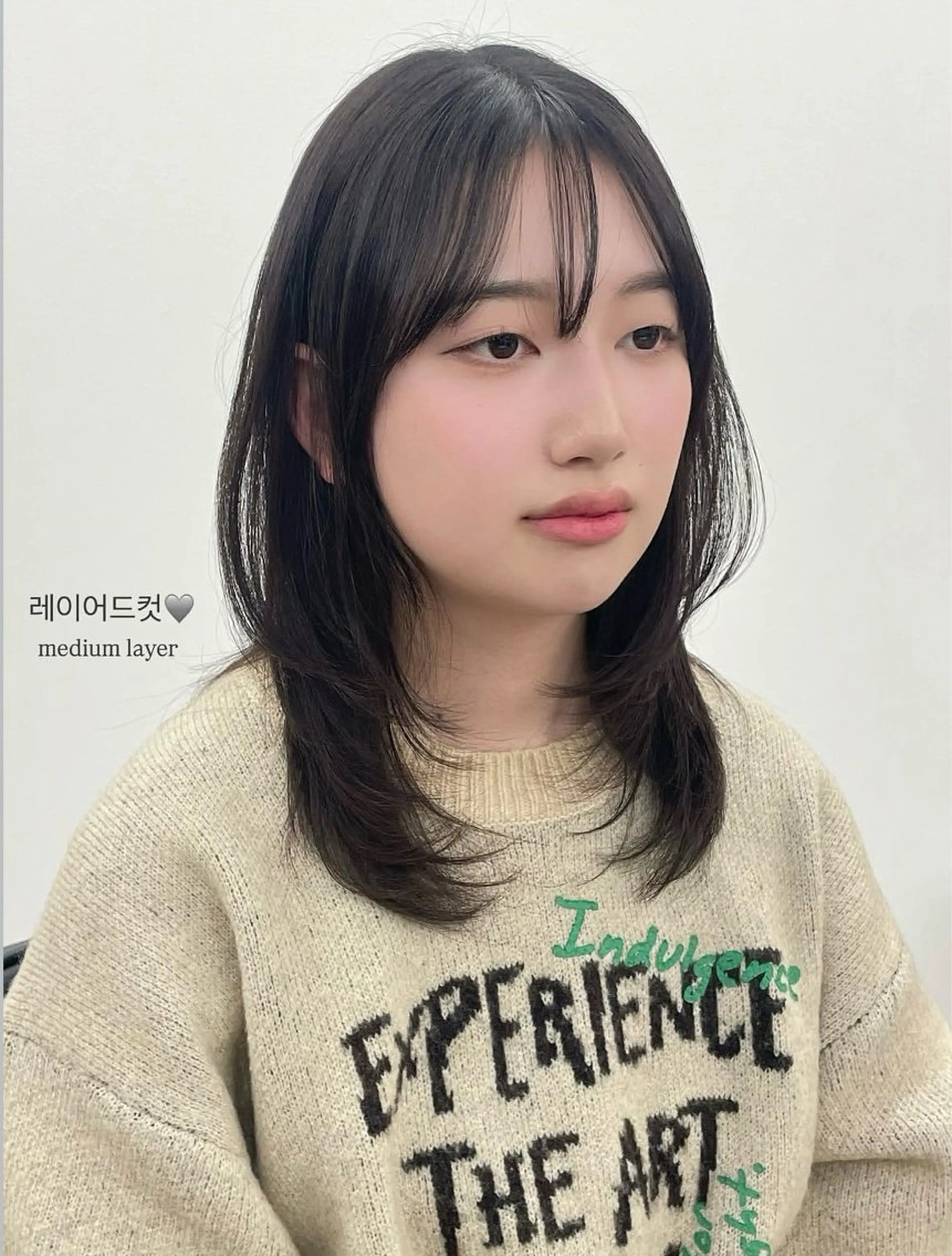 ミディアム カット 元平 未祐のヘアスタイル