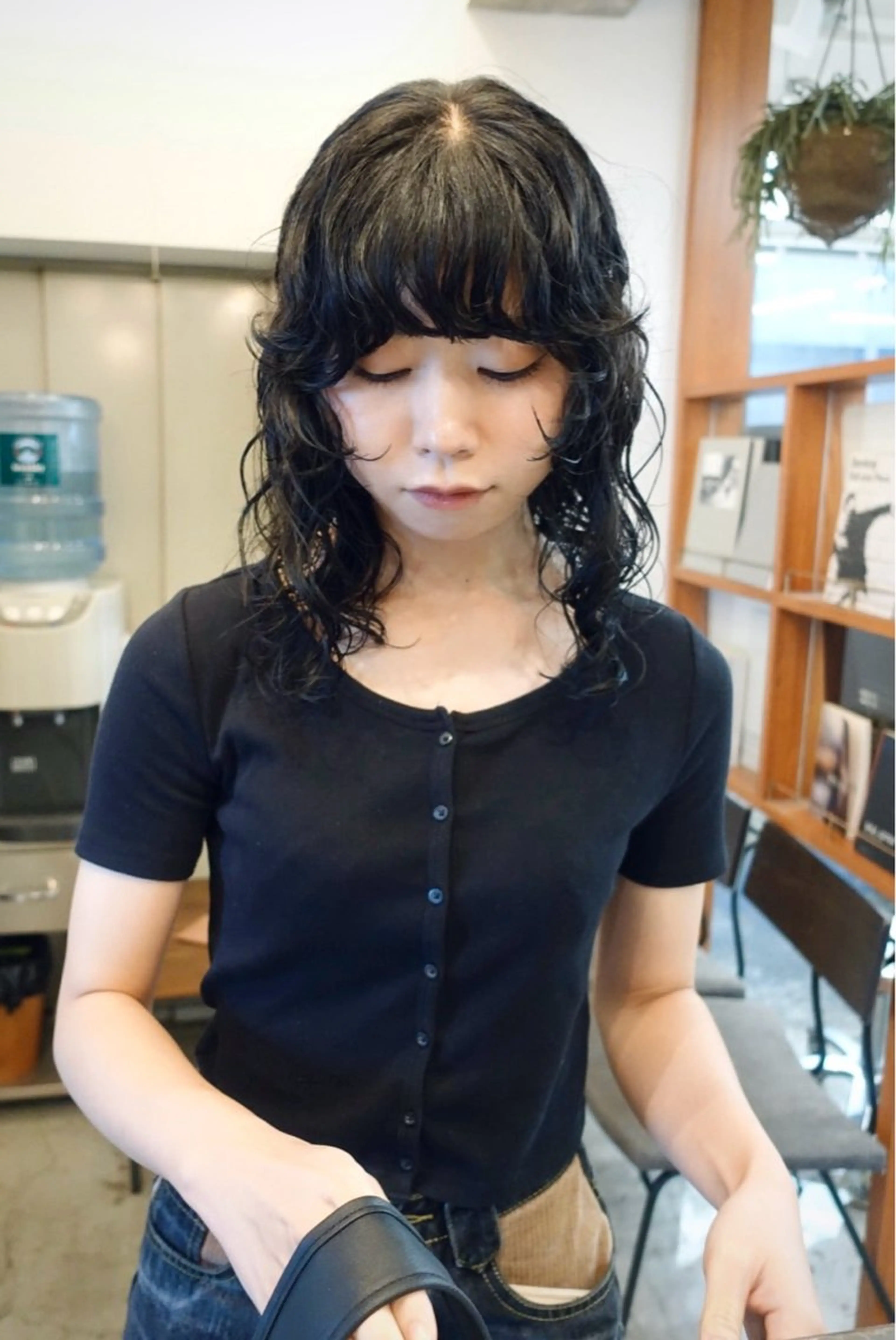 ミディアム ミディアムパーマ 顔周りカット レイヤーカット 小顔カット カット パーマ ヒカル/ミディアム パーマ/ロングパーマのヘアスタイル