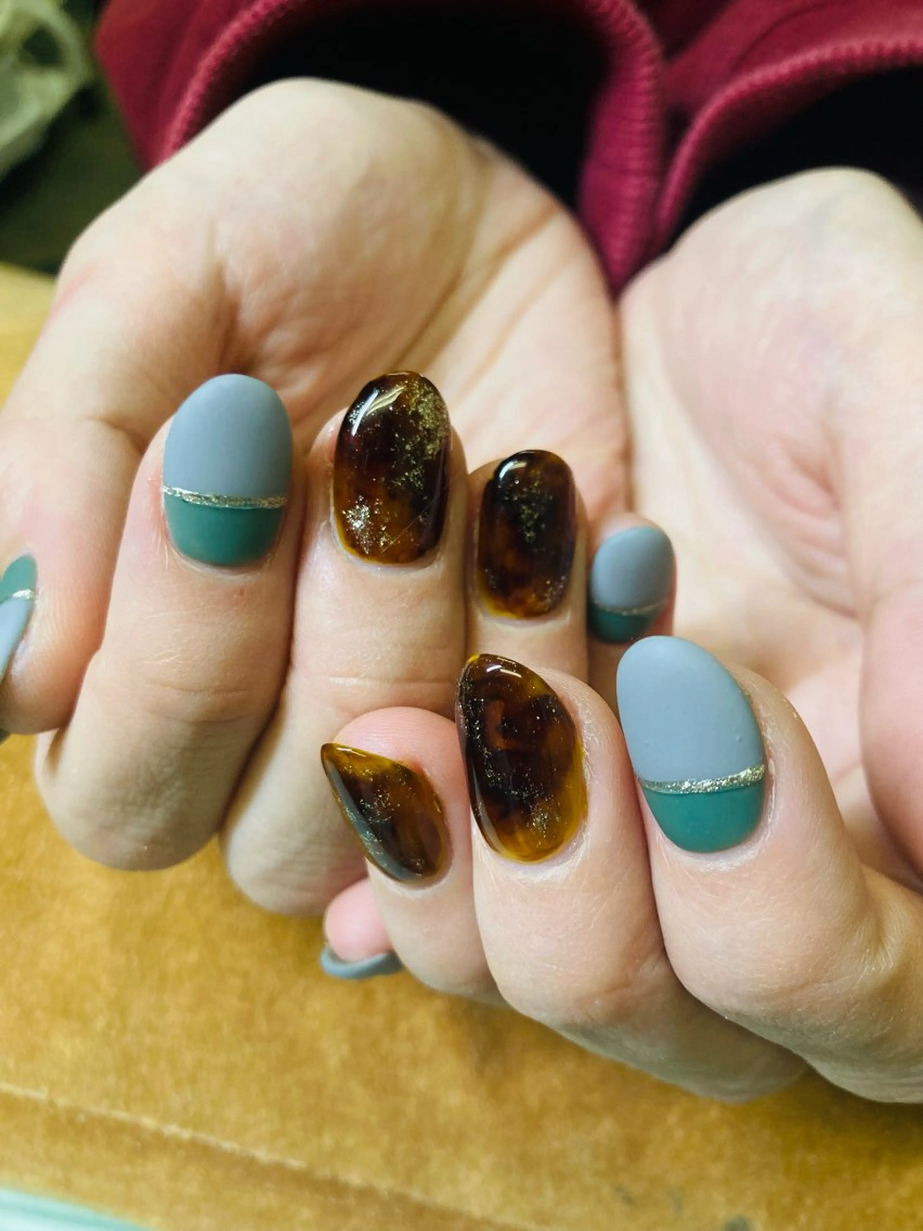 ネイル ECLAT エクラ所属・寺山 千鶴のネイルデザイン