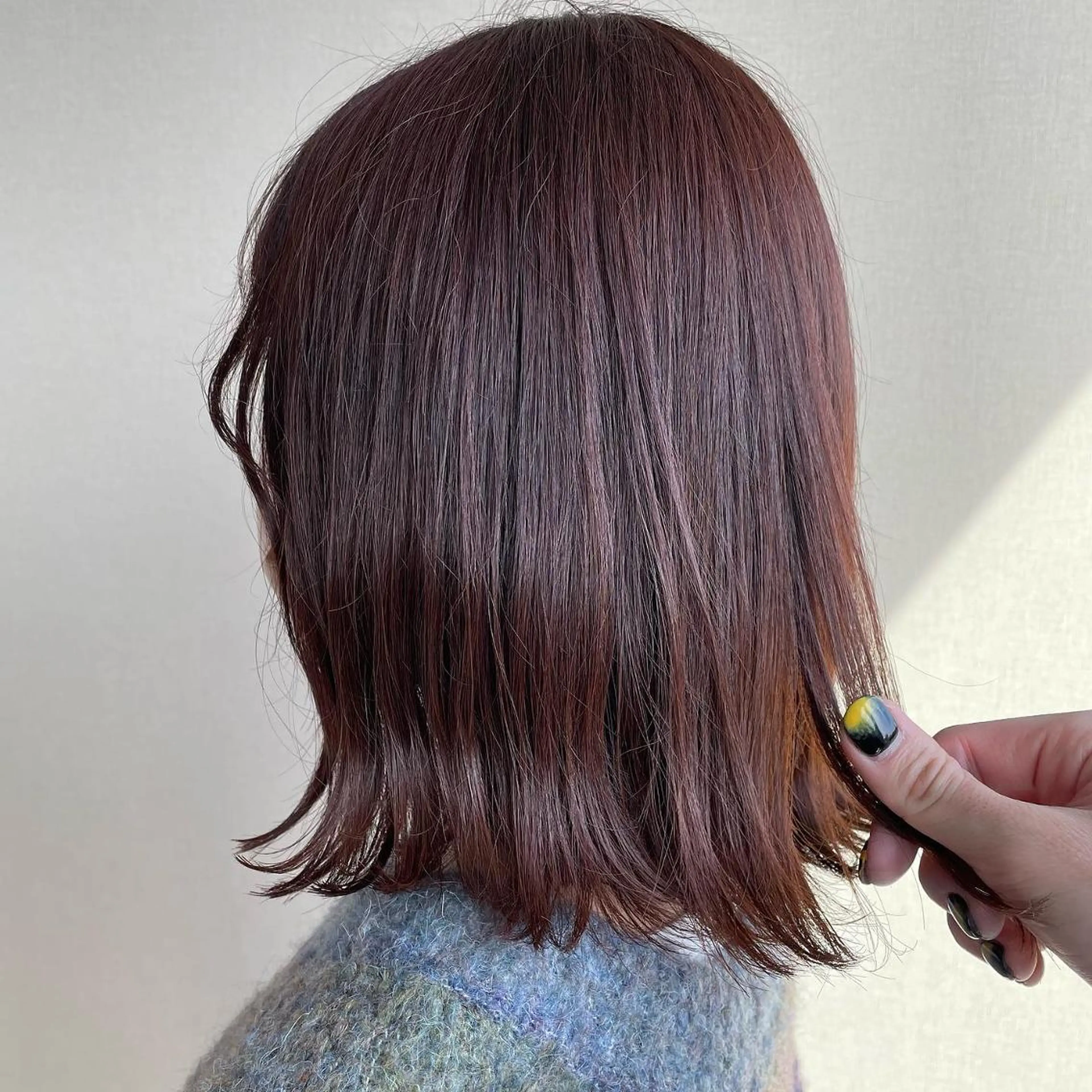 ミディアム カラー ブラウンカラー ピンクカラー ピンクブラウン 切りっぱなしボブ/ 蒲生四丁目/伊藤瑠唯のヘアスタイル