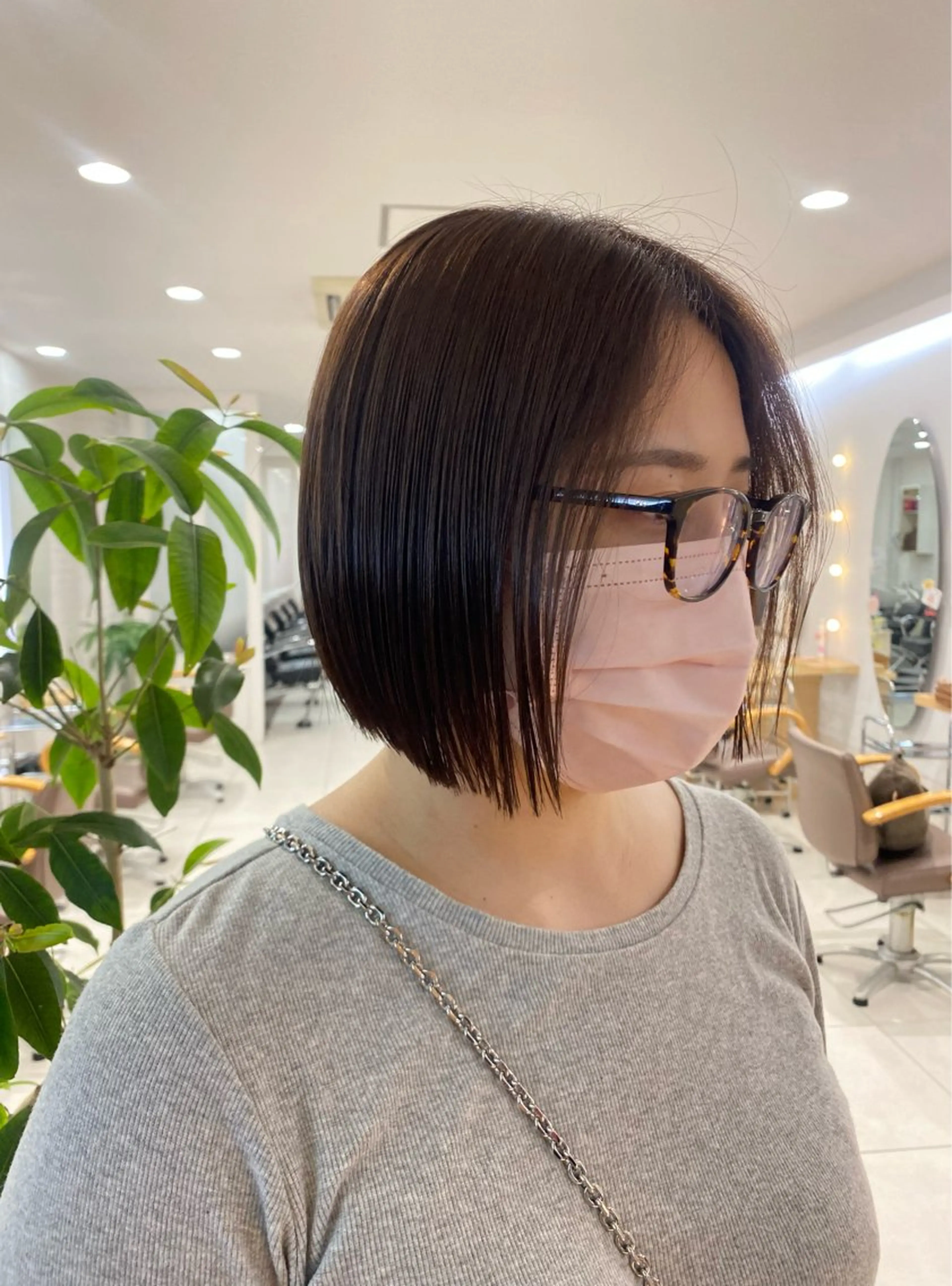 ショート 🍂透明感ベージュ カラー🍂森部杏菜のヘアスタイル