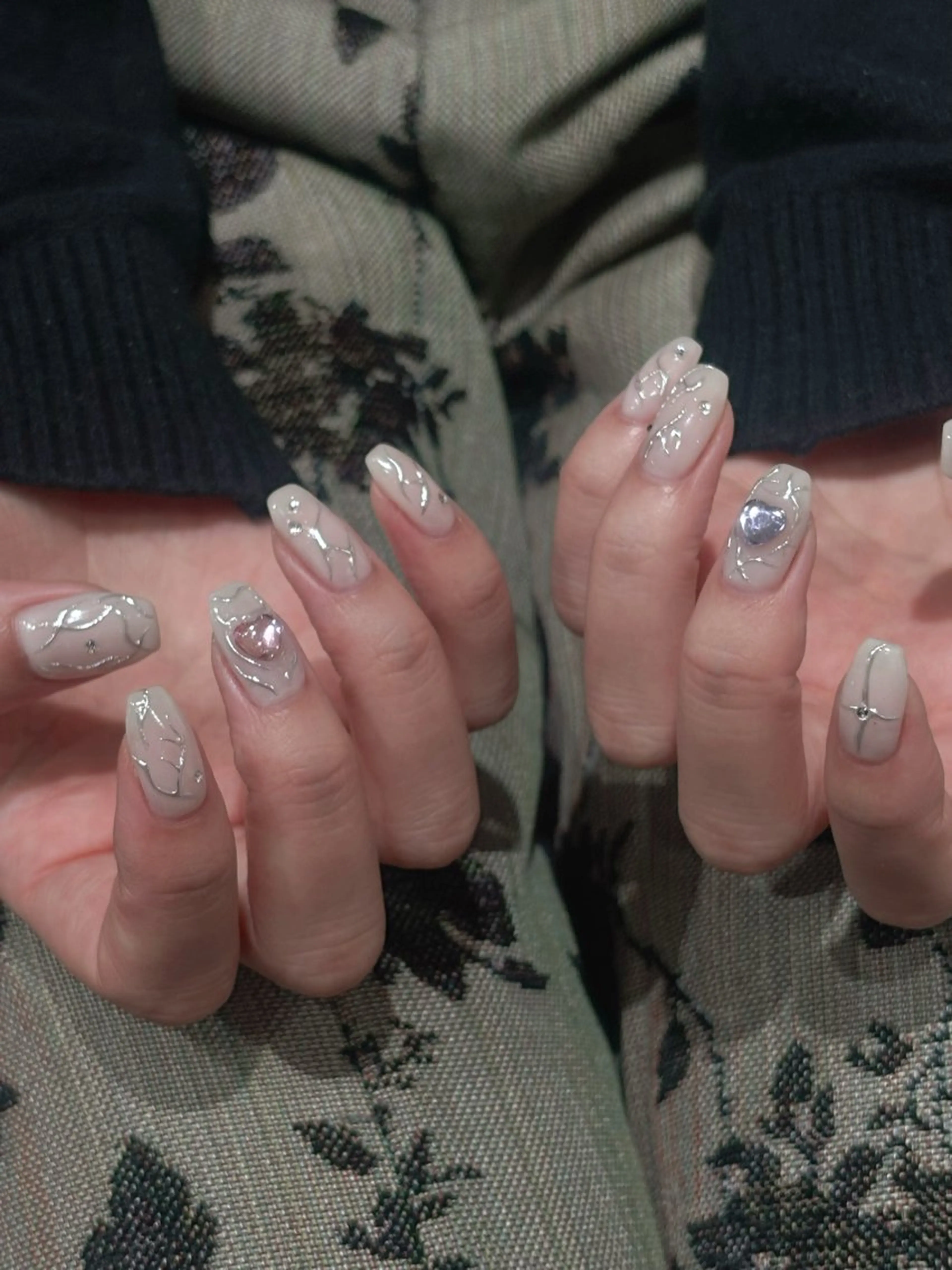 ネイル ハンドネイル リ サのネイルデザイン