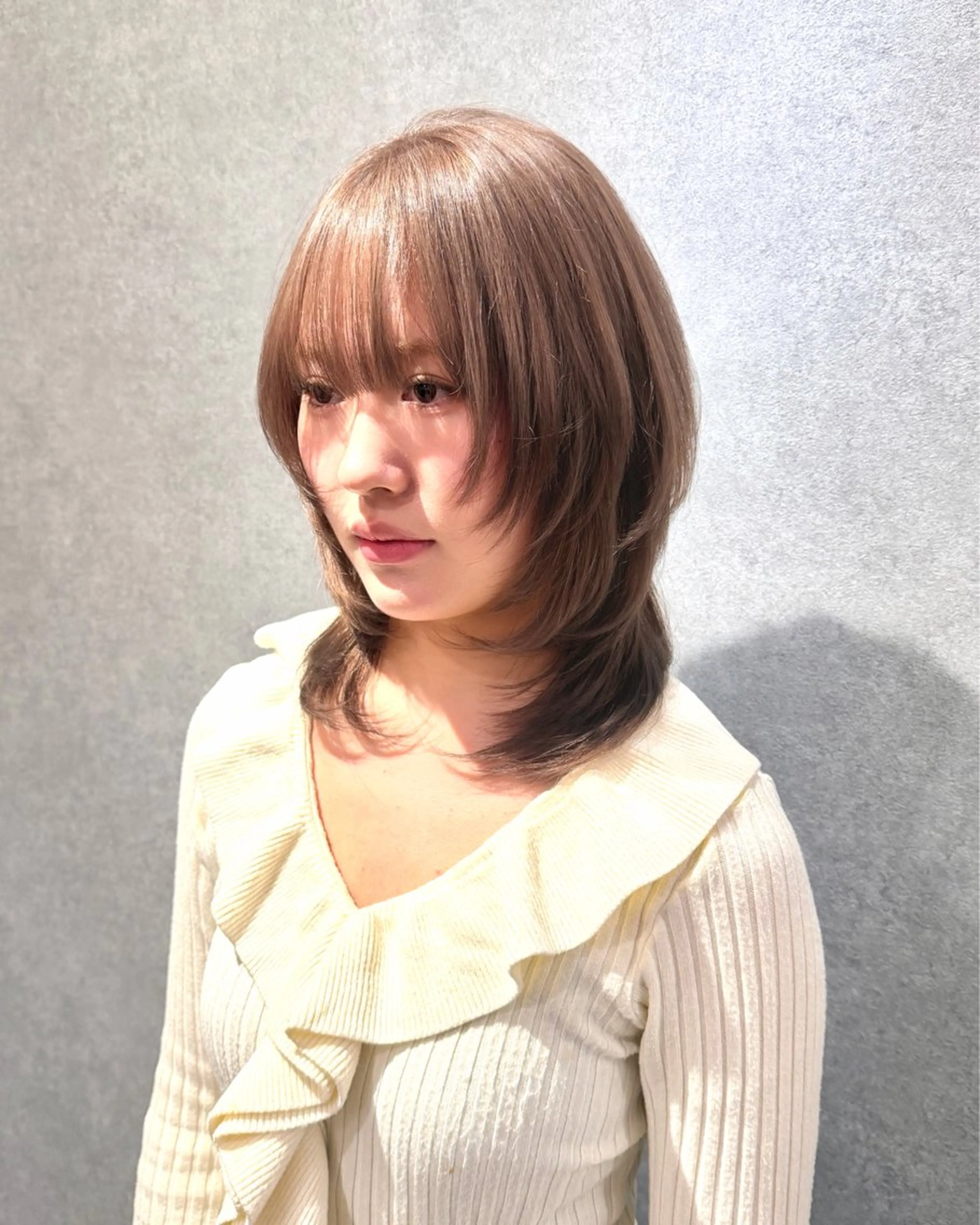 ミディアム カラー カット ヘアカラー トリートメント ハイトーン/ウルフ/ レイヤー/Asukaのヘアスタイル