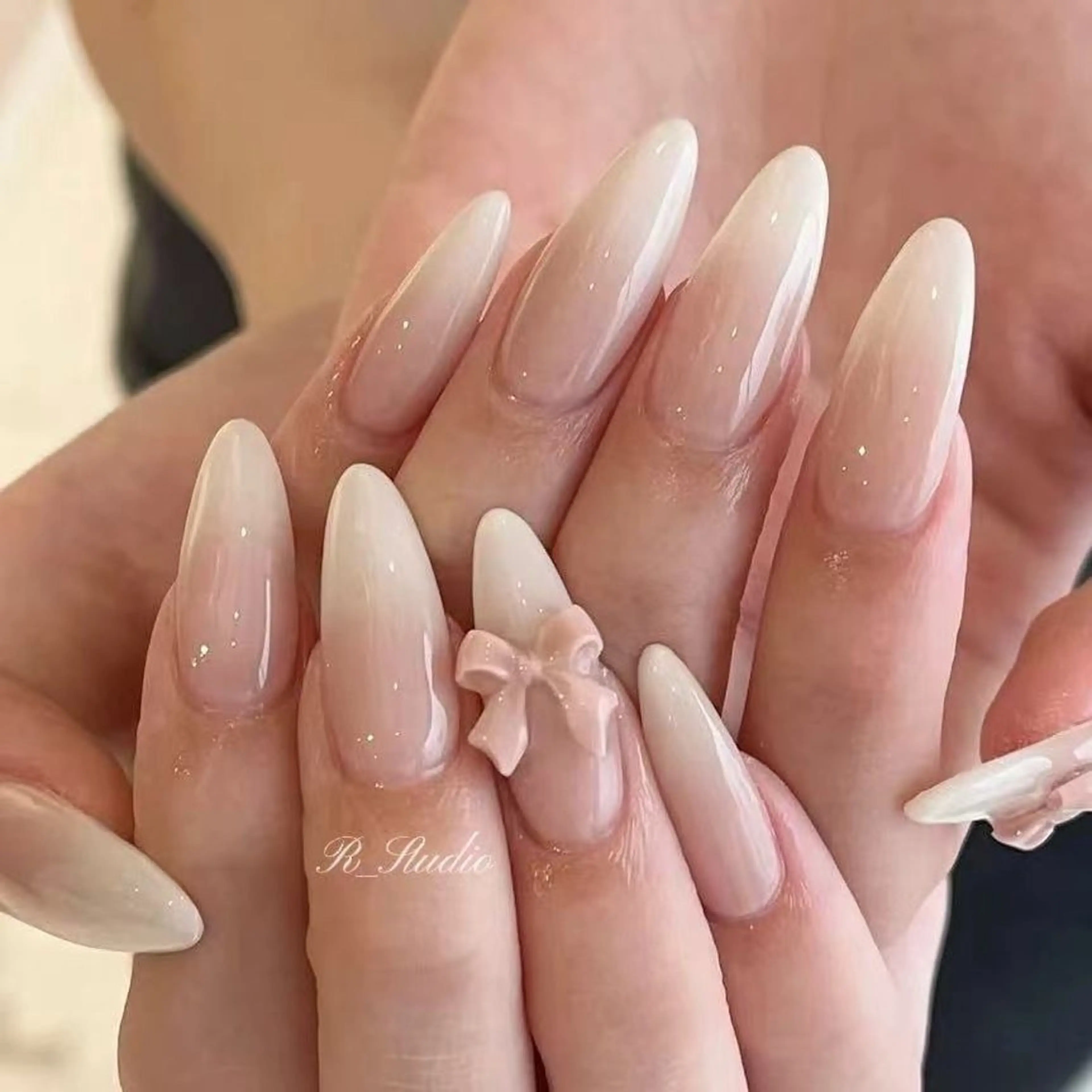 ネイル 氷ネイル・うるうるネイル 韓国ネイル ラメ(グリッター) シンプルネイル ✨モデル募集✨ まつ毛のマツエク・マツパデザイン