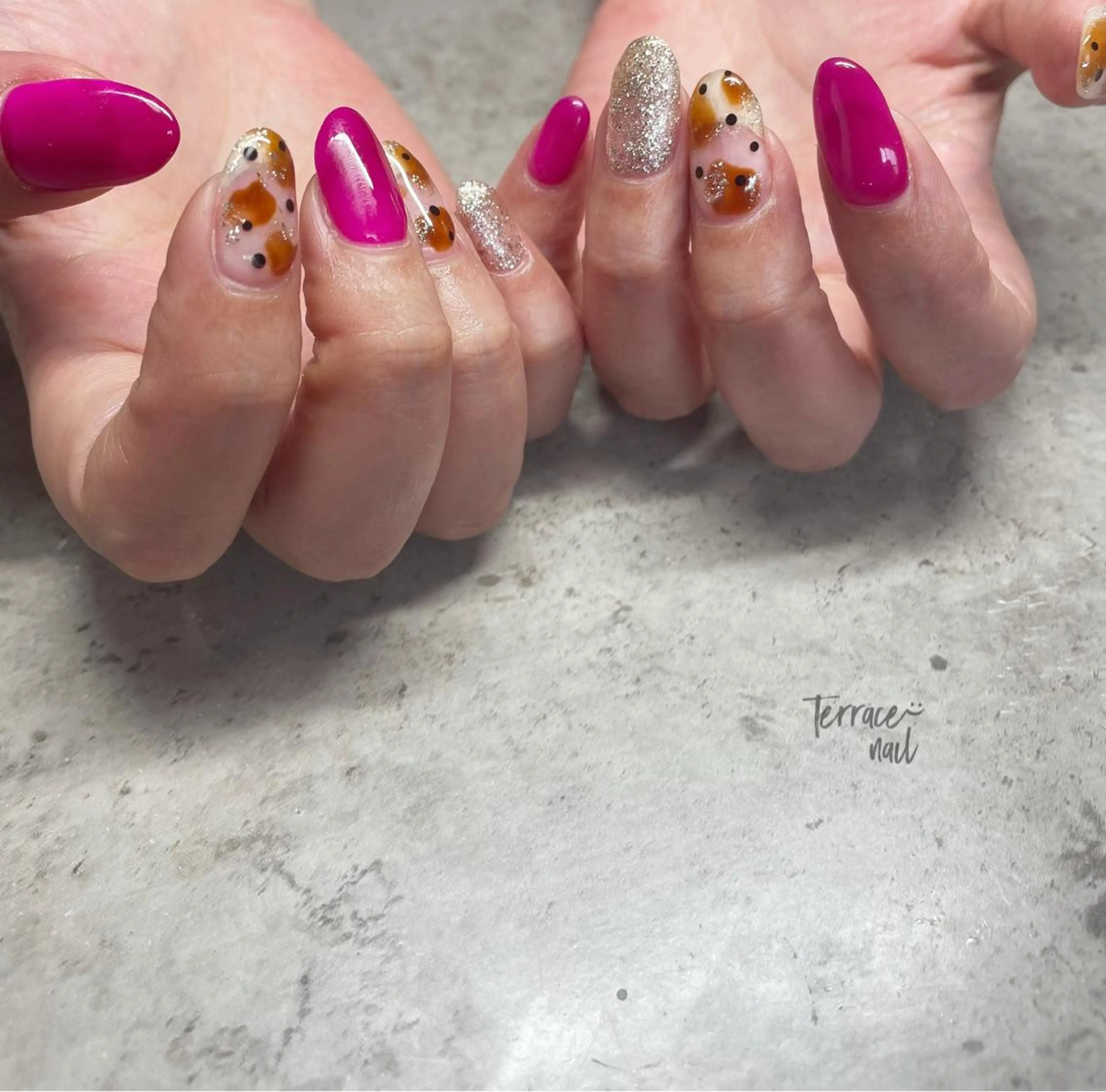 ネイル KAMINO CHIKAのネイルデザイン