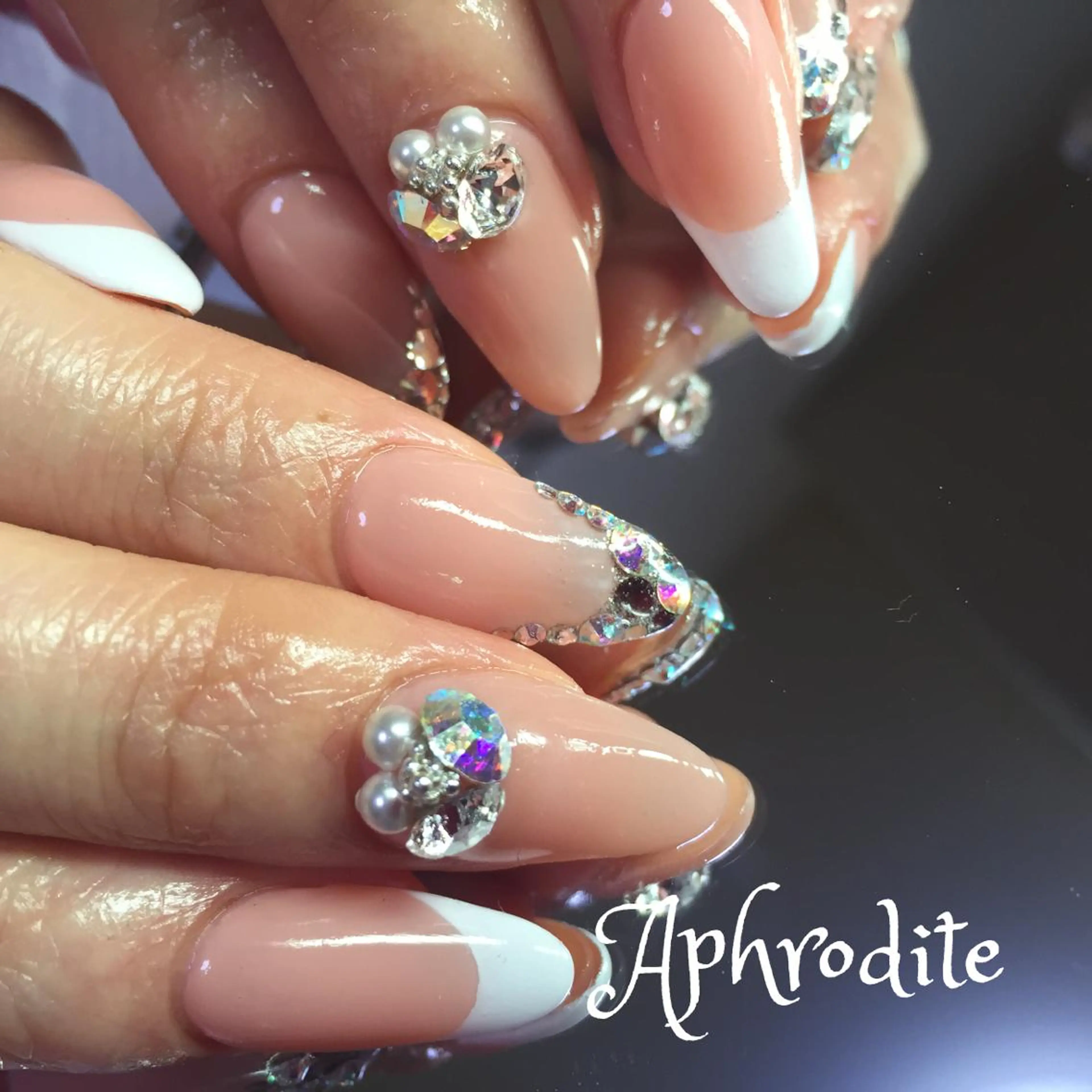 ネイル ブライダルネイル Aphrodite パラジェル認定サロンのネイルデザイン