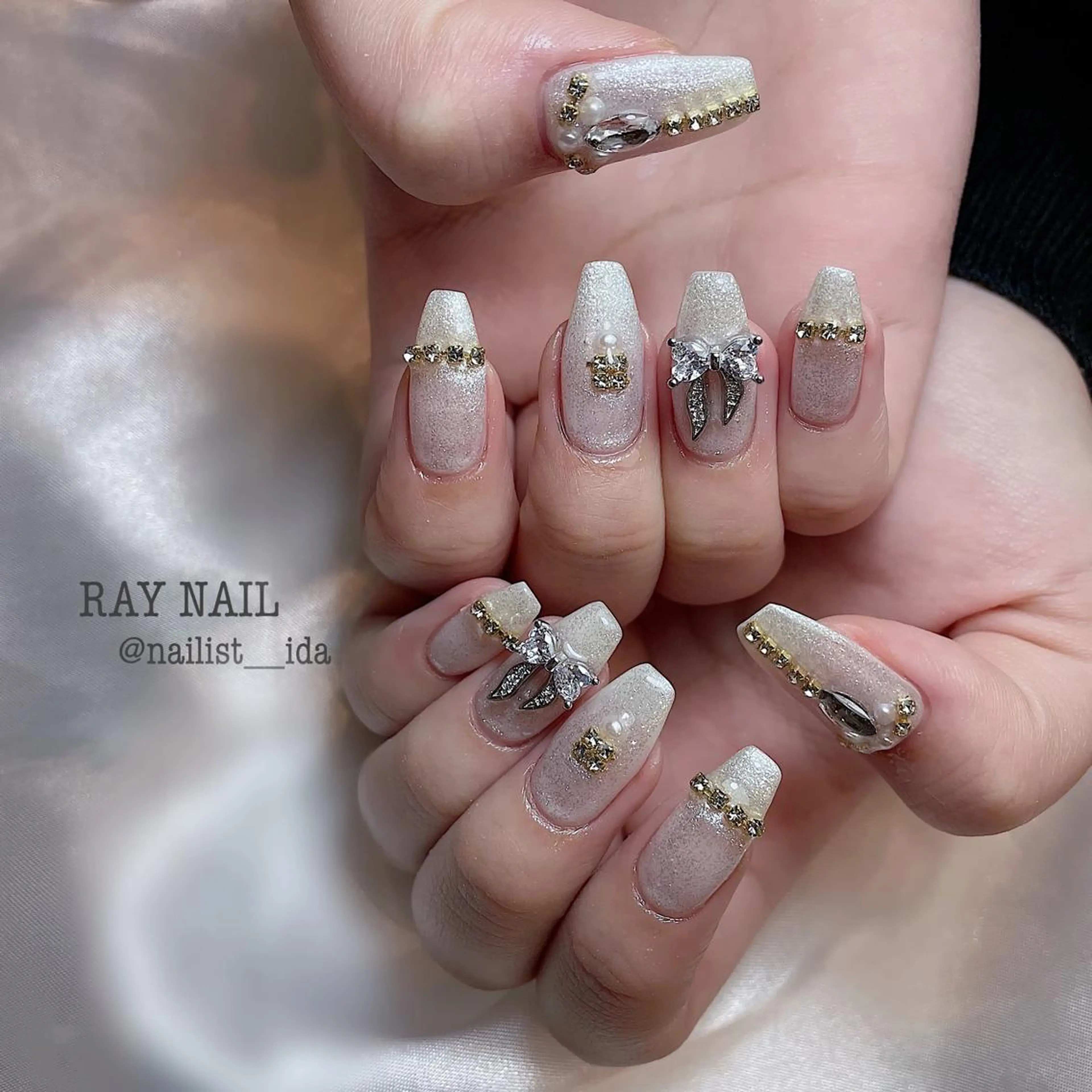 ネイル 韓国ネイル リボン Arowa 伊田のネイルデザイン