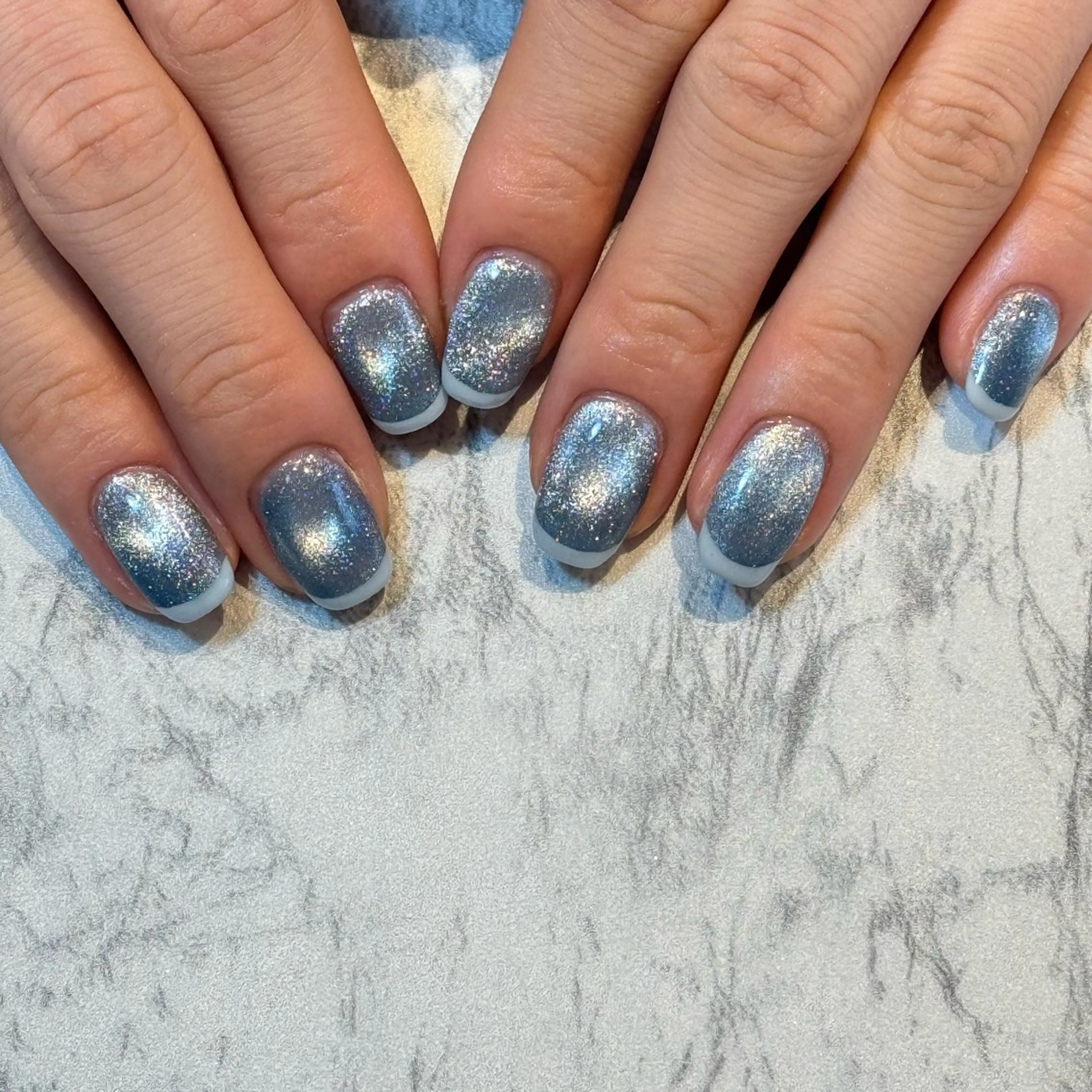 ネイル フレンチネイル マグネットネイル マグネットフレンチ ハンドネイル brodia nails m_riのネイルデザイン