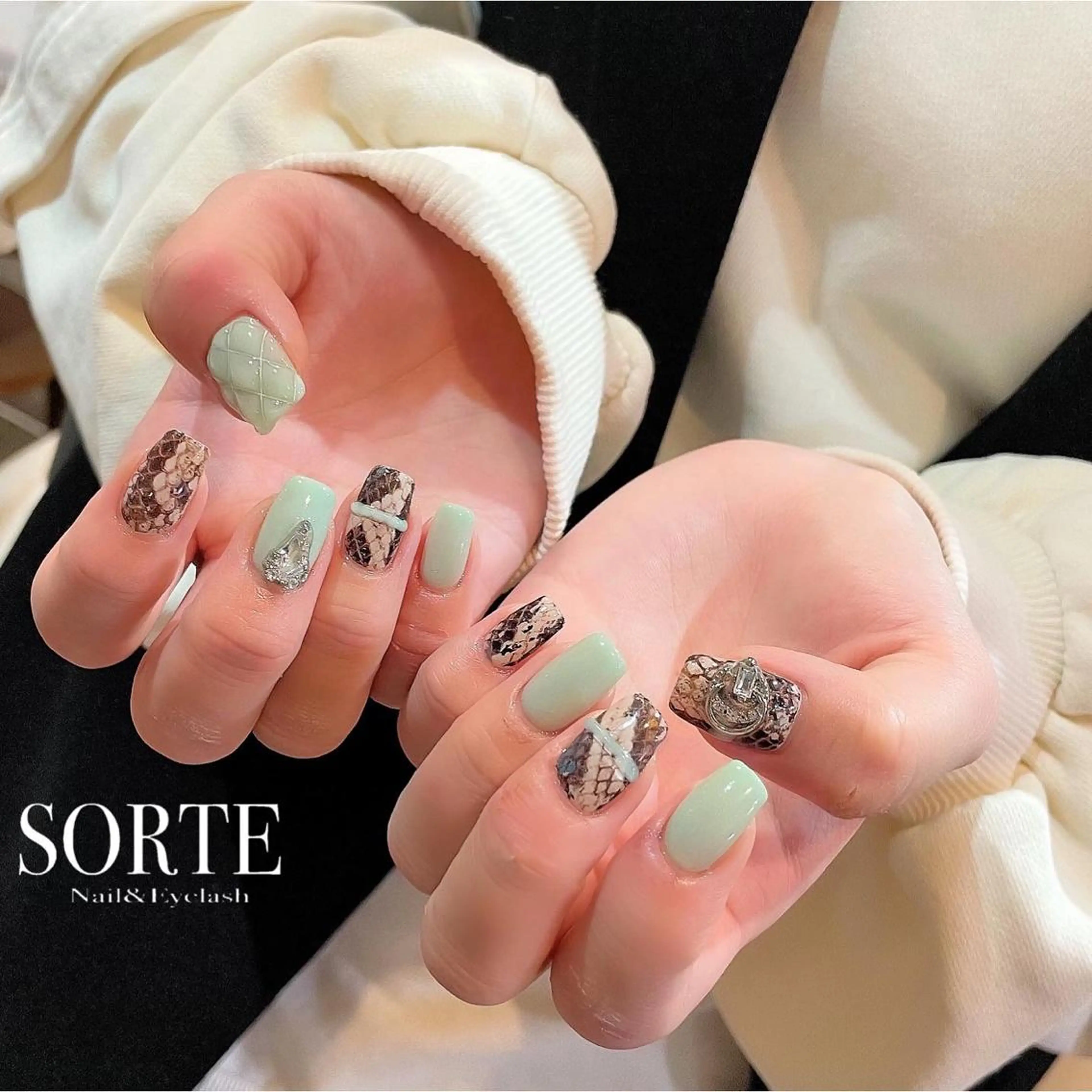 ネイル SOR TEのネイルデザイン